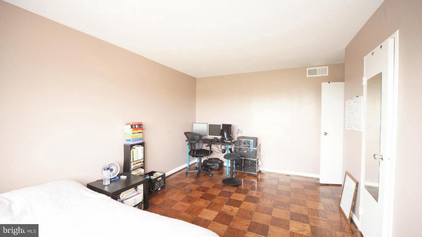 THE SEASONS - Residential Lease