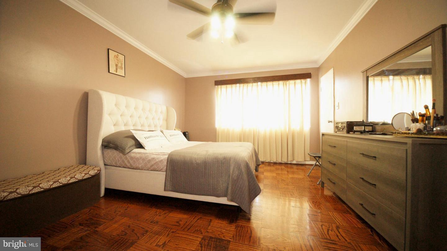 THE SEASONS - Residential Lease