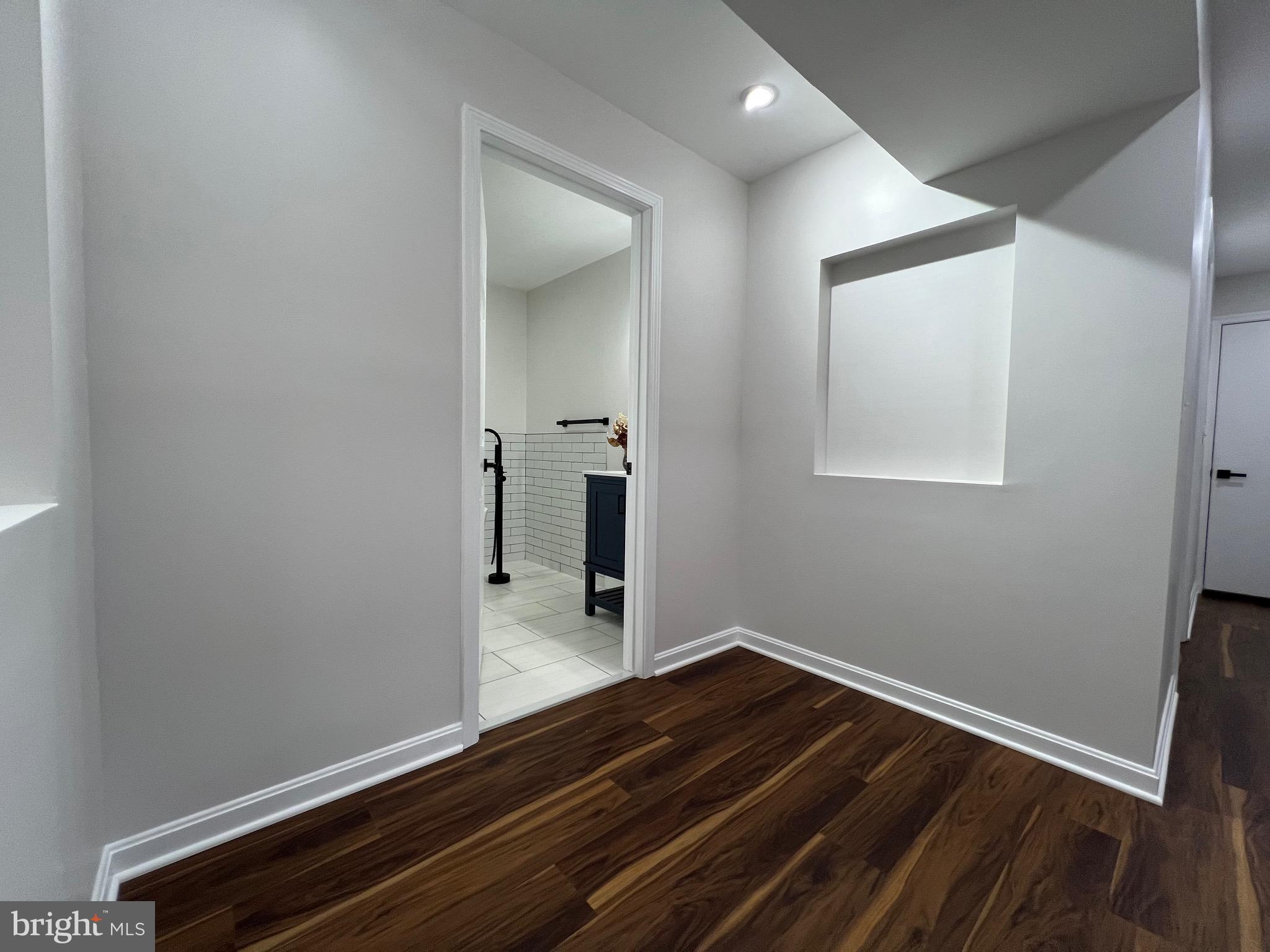 MOOR GREEN ESTATES - Residential Lease