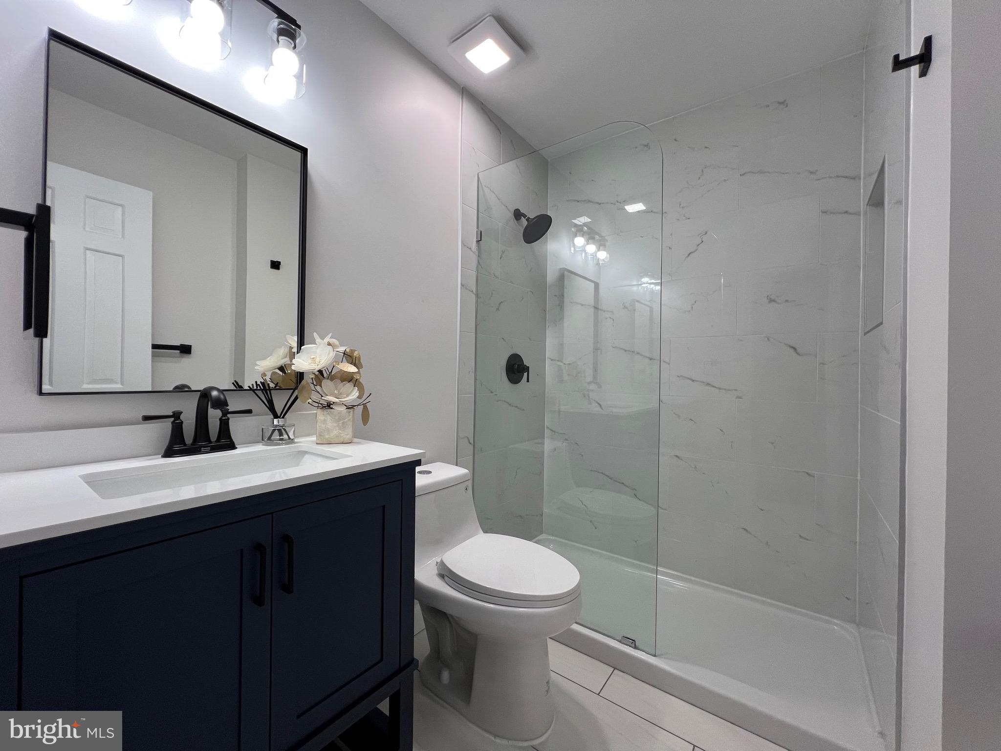 MOOR GREEN ESTATES - Residential Lease