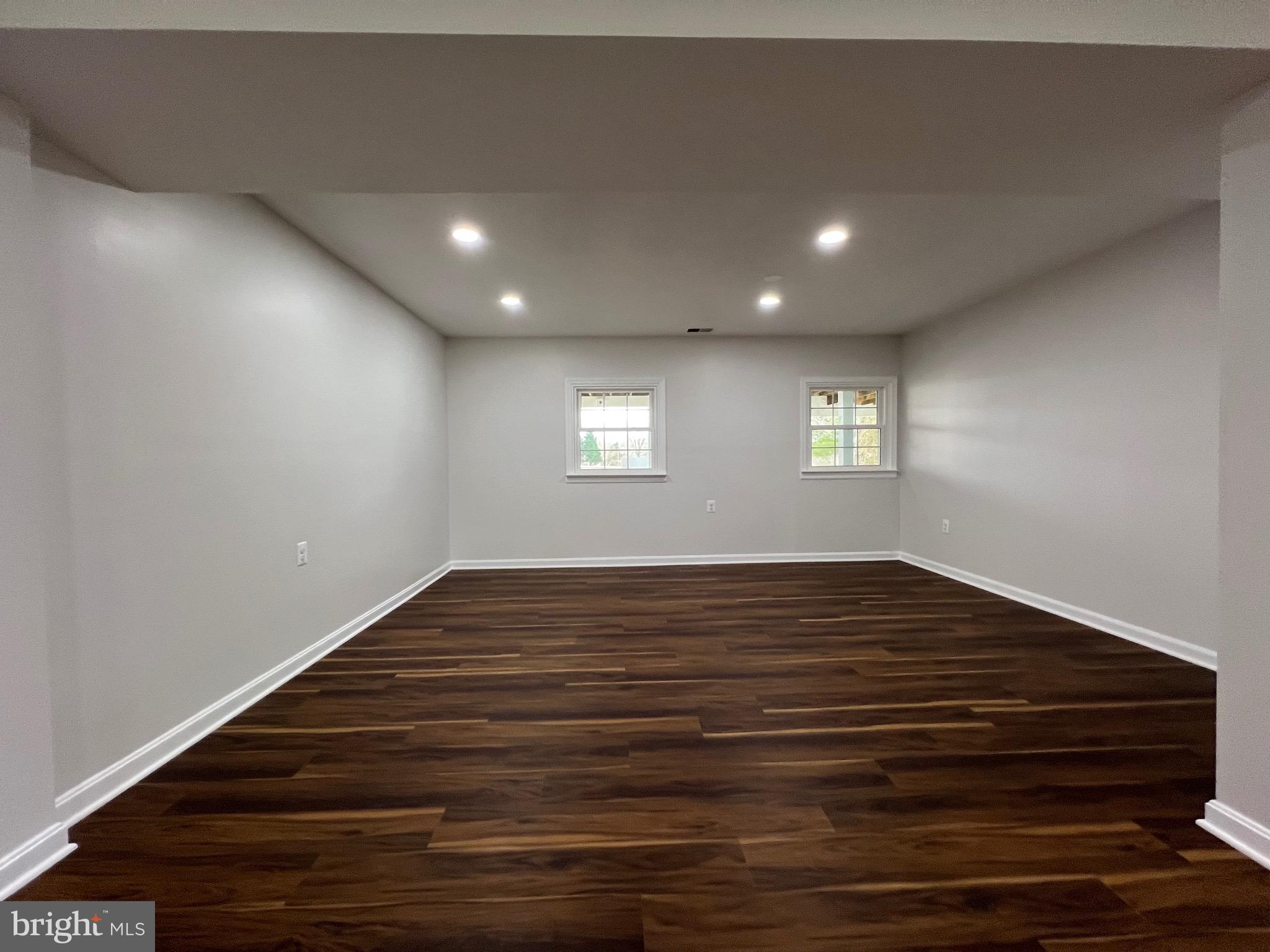 MOOR GREEN ESTATES - Residential Lease