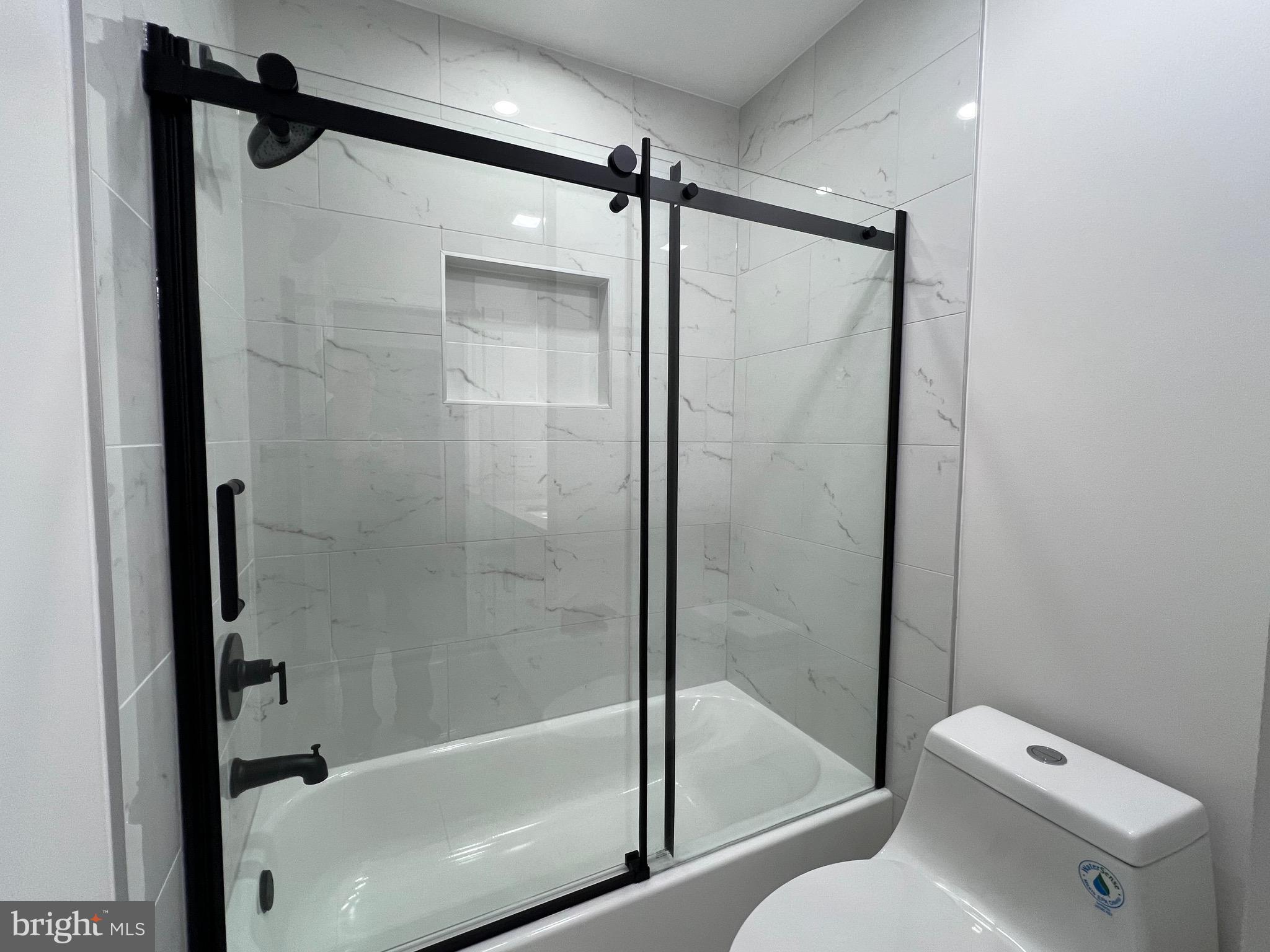 MOOR GREEN ESTATES - Residential Lease