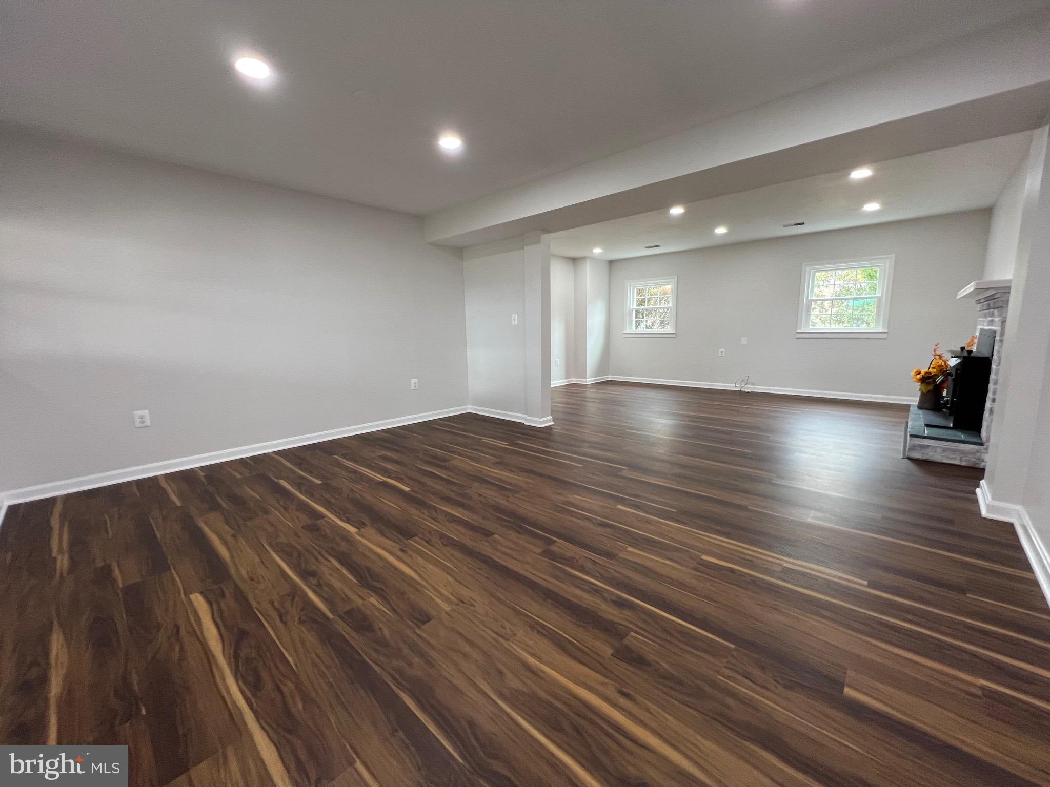 MOOR GREEN ESTATES - Residential Lease