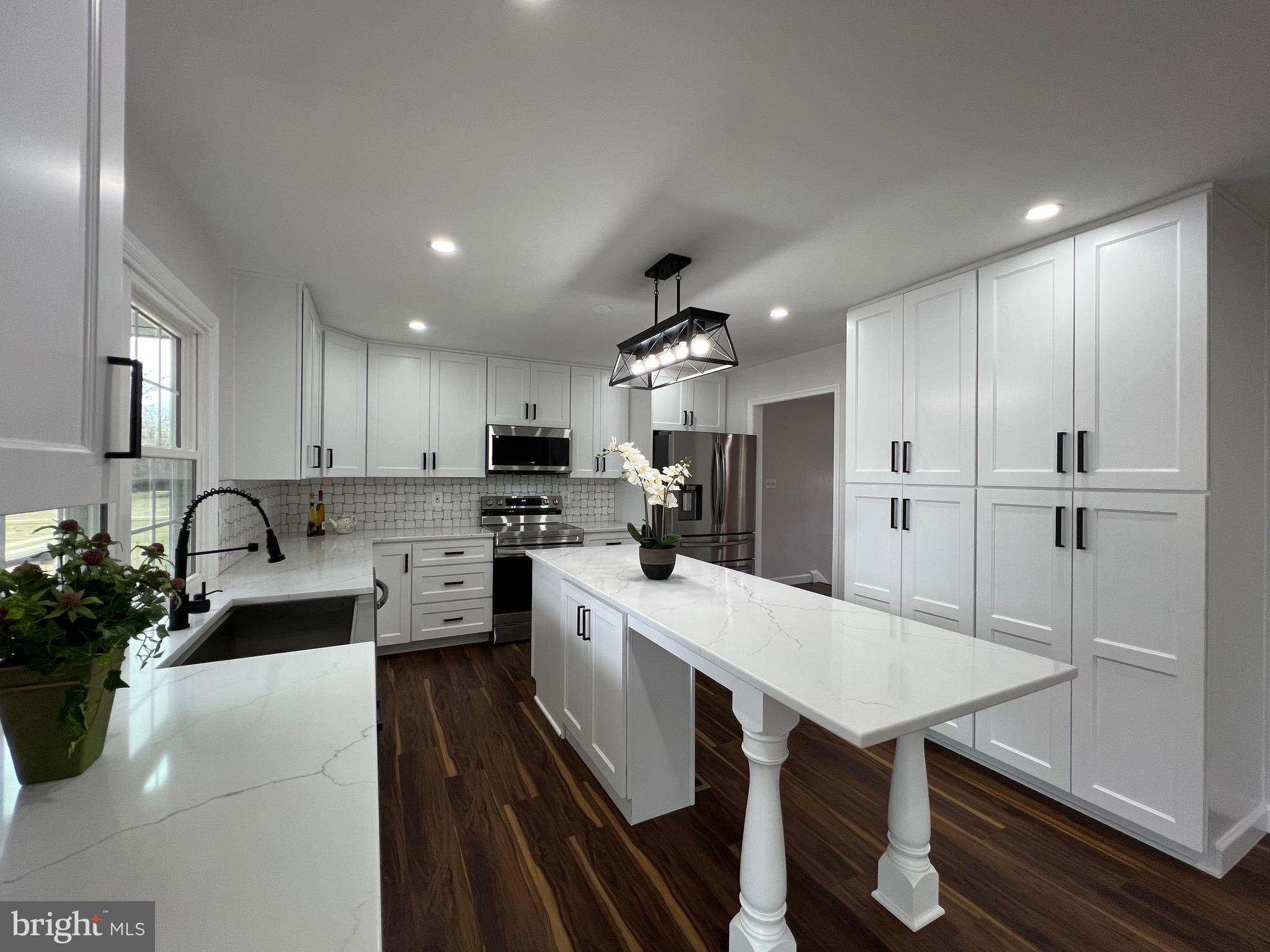 MOOR GREEN ESTATES - Residential Lease