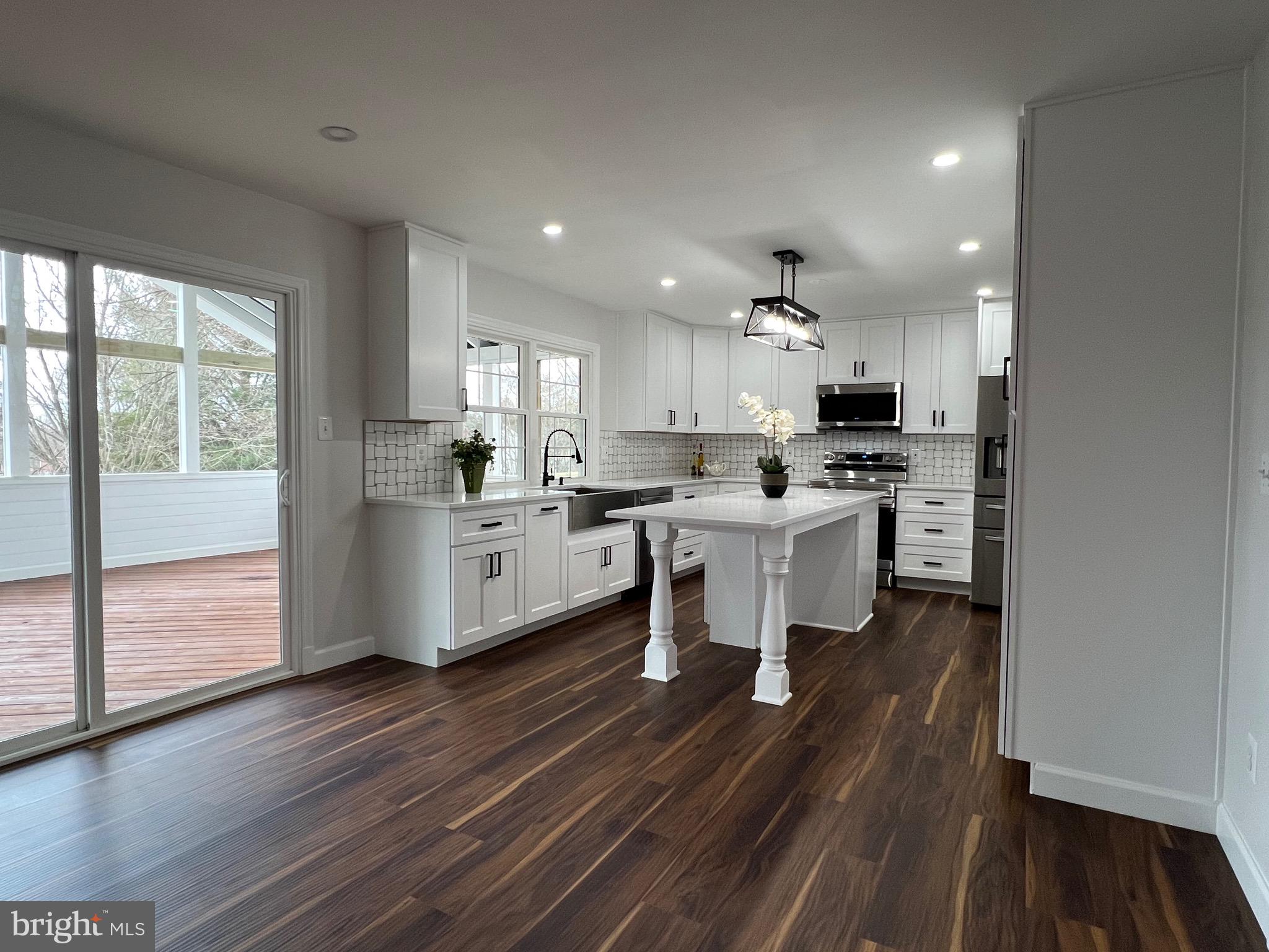 MOOR GREEN ESTATES - Residential Lease