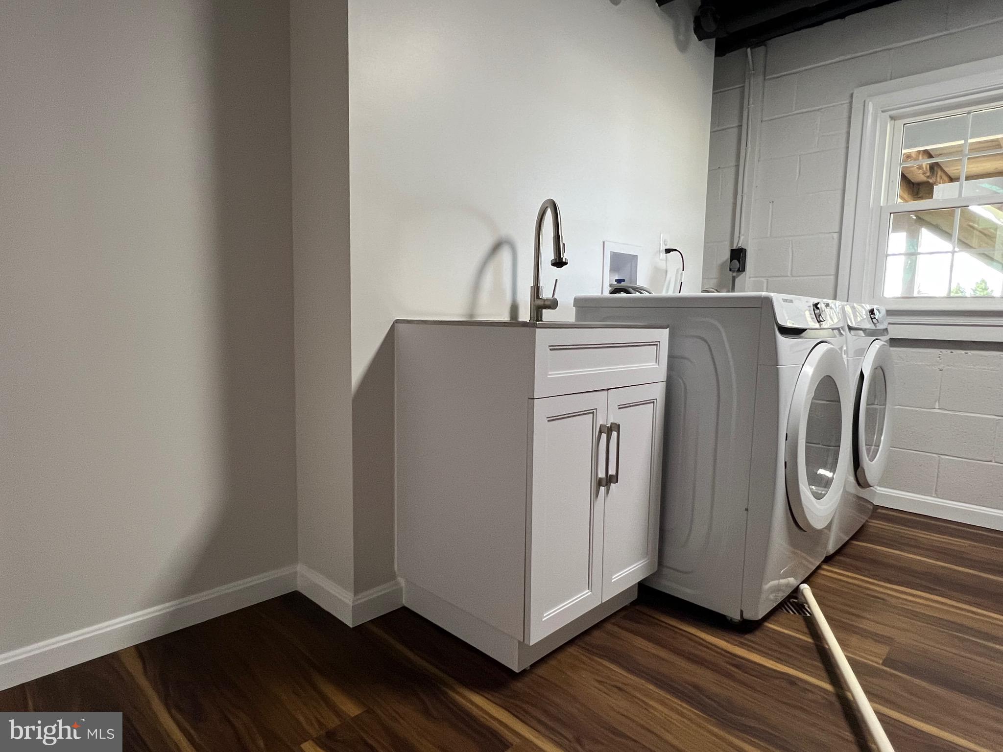 MOOR GREEN ESTATES - Residential Lease