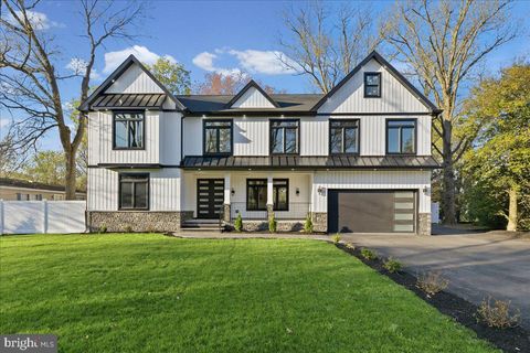 Photo of 6 Echo Avenue, MOORESTOWN, NJ 08057 (MLS # NJBL2108520)