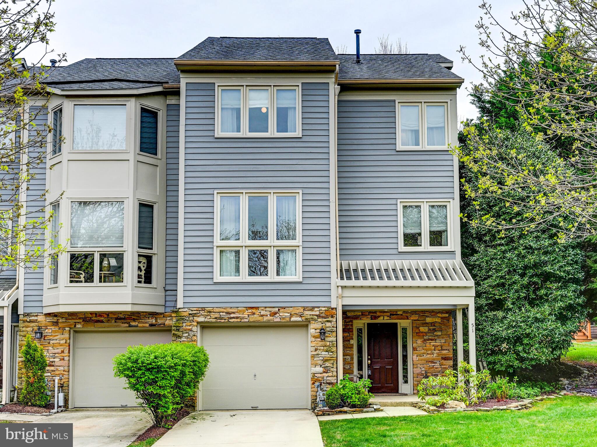 51 TAVERNGREEN COURT