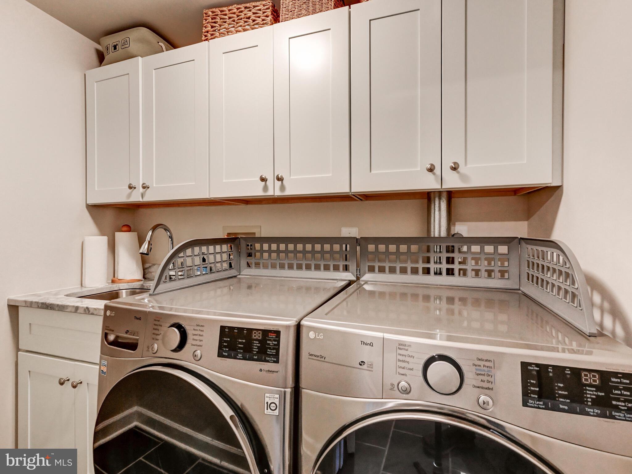 SUMMIT CHASE - Residential