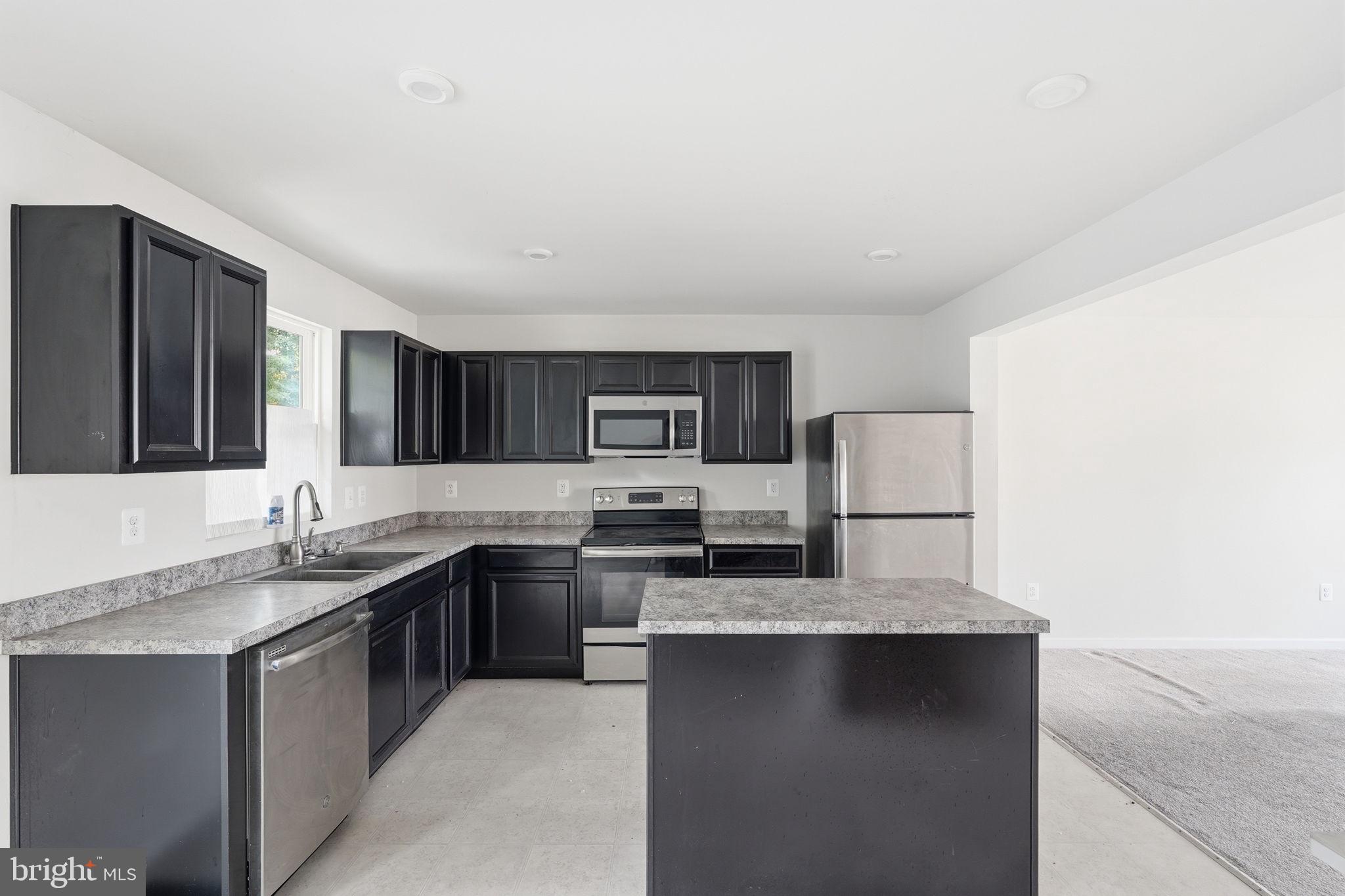 280 SAGE CIRCLE