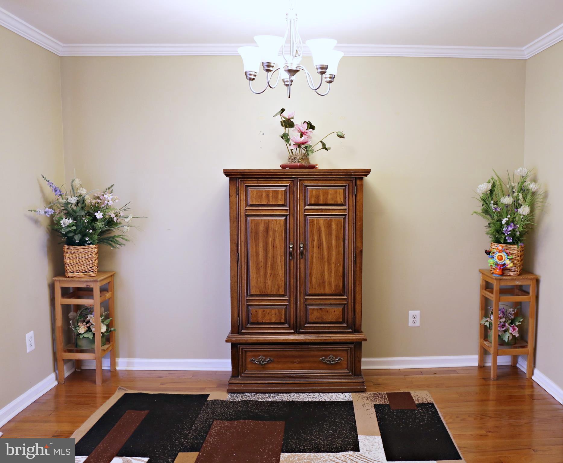 BENTLEY VILLAGE - Residential