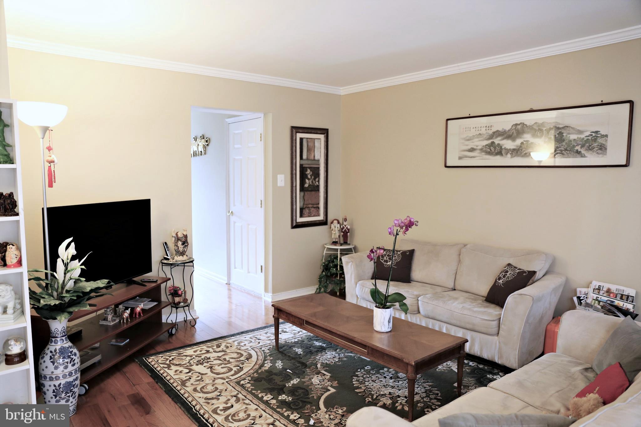 BENTLEY VILLAGE - Residential