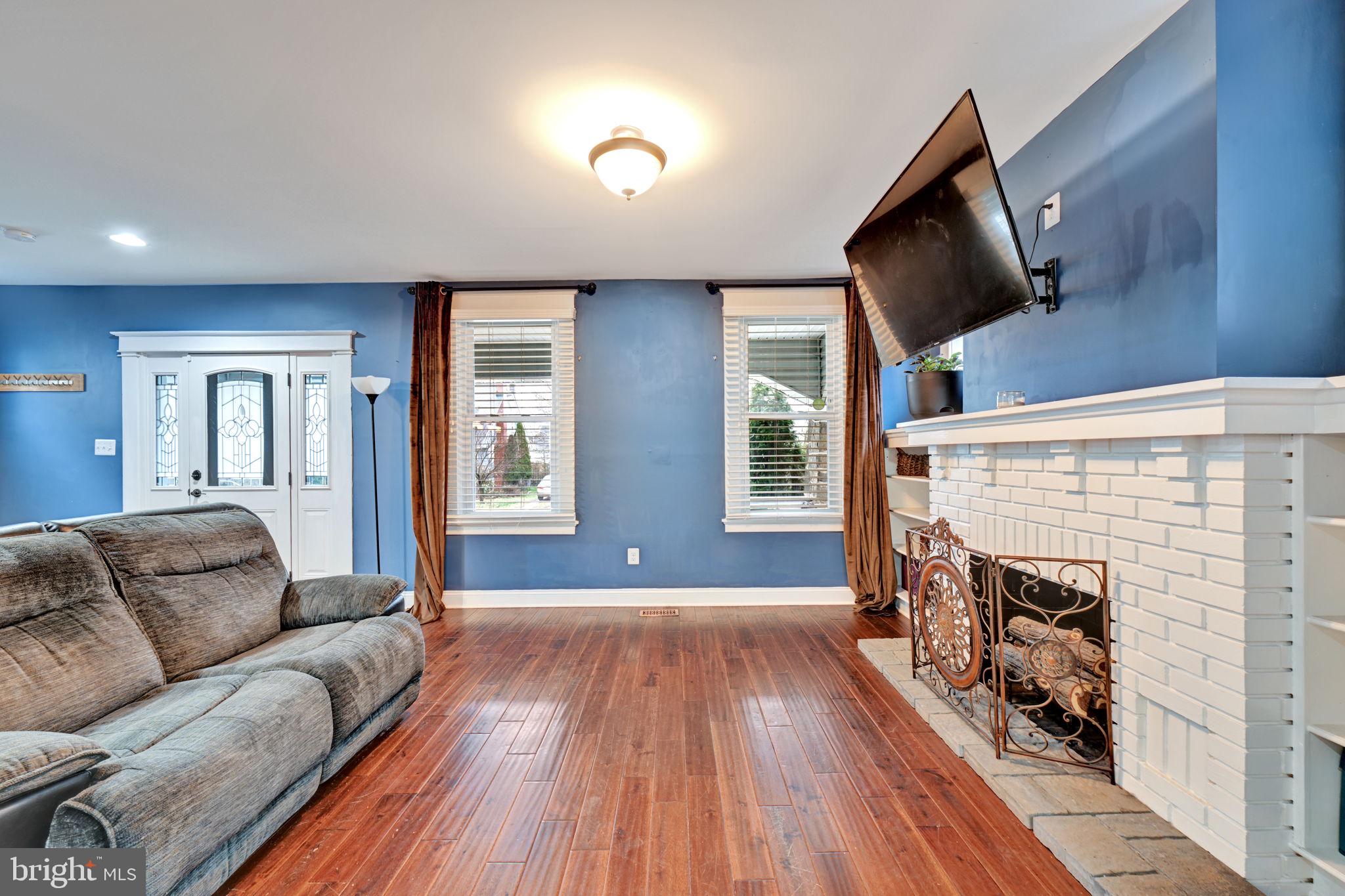 PARKVILLE - Residential