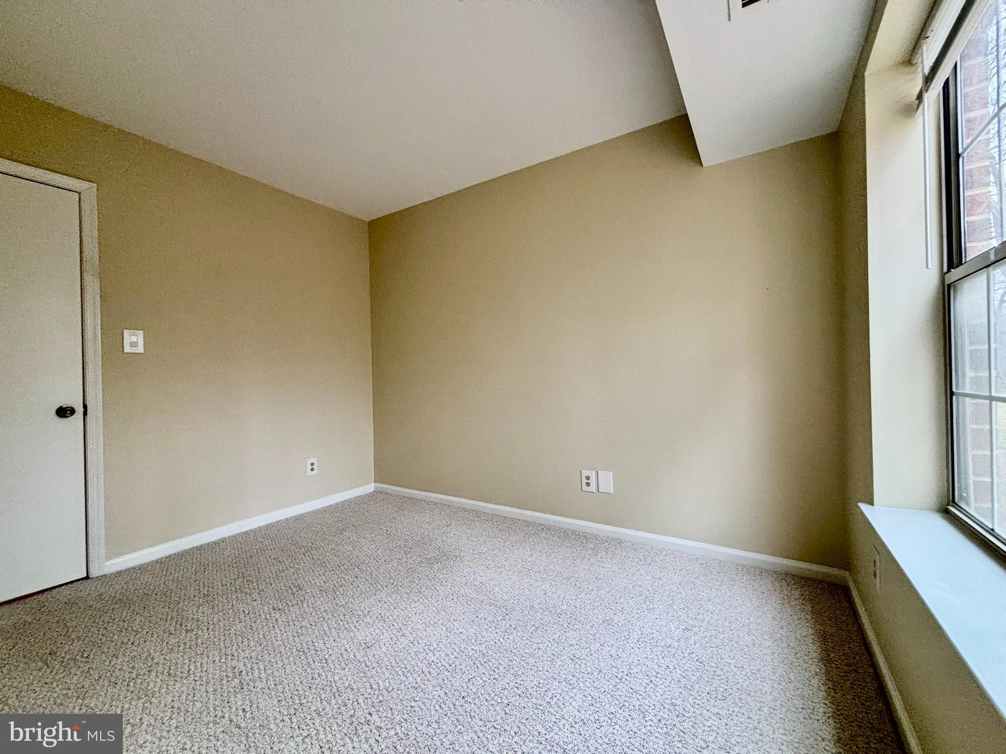 BURKE COVE - Residential Lease