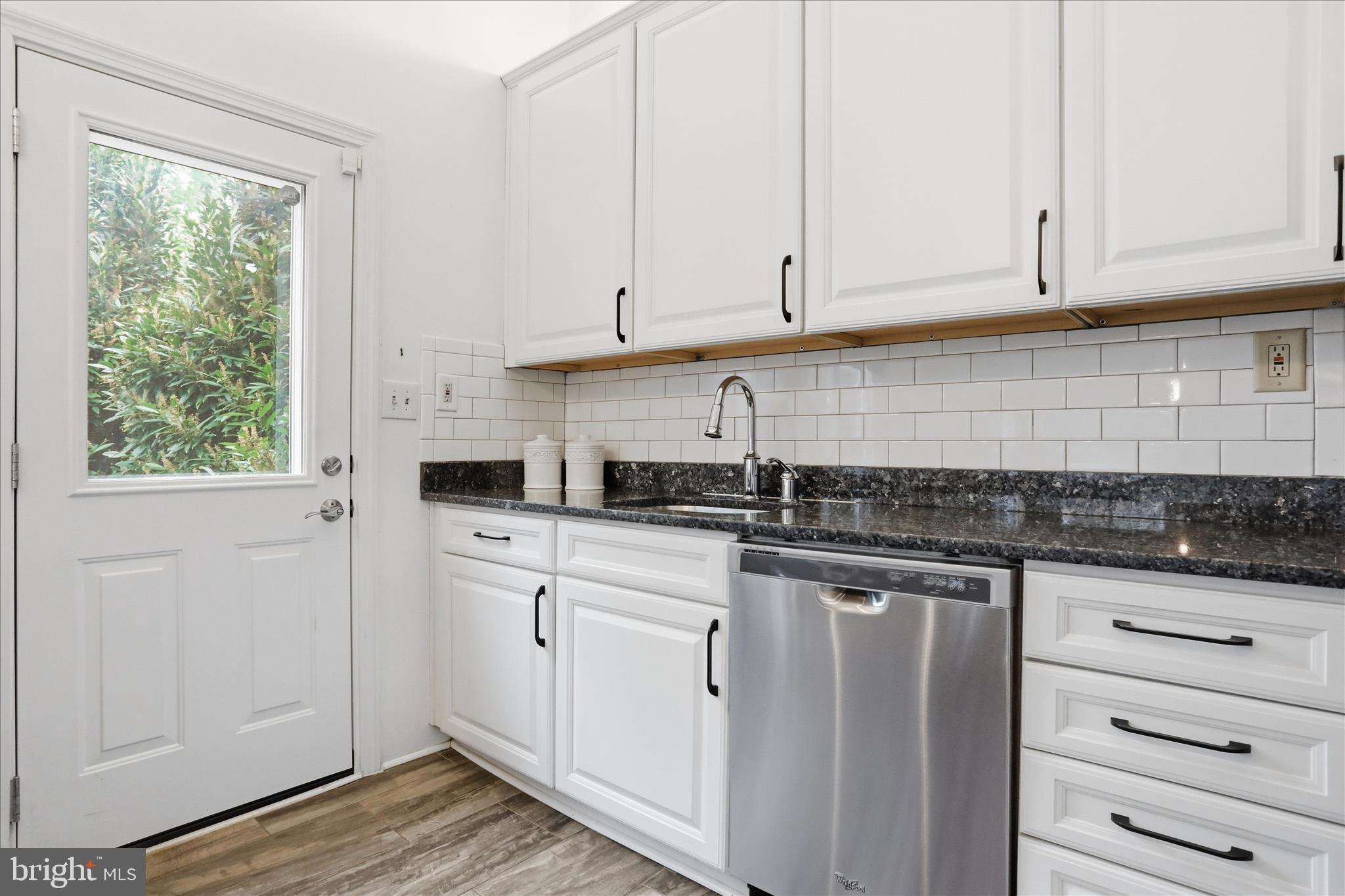 COLUMBIA HILLS - Residential