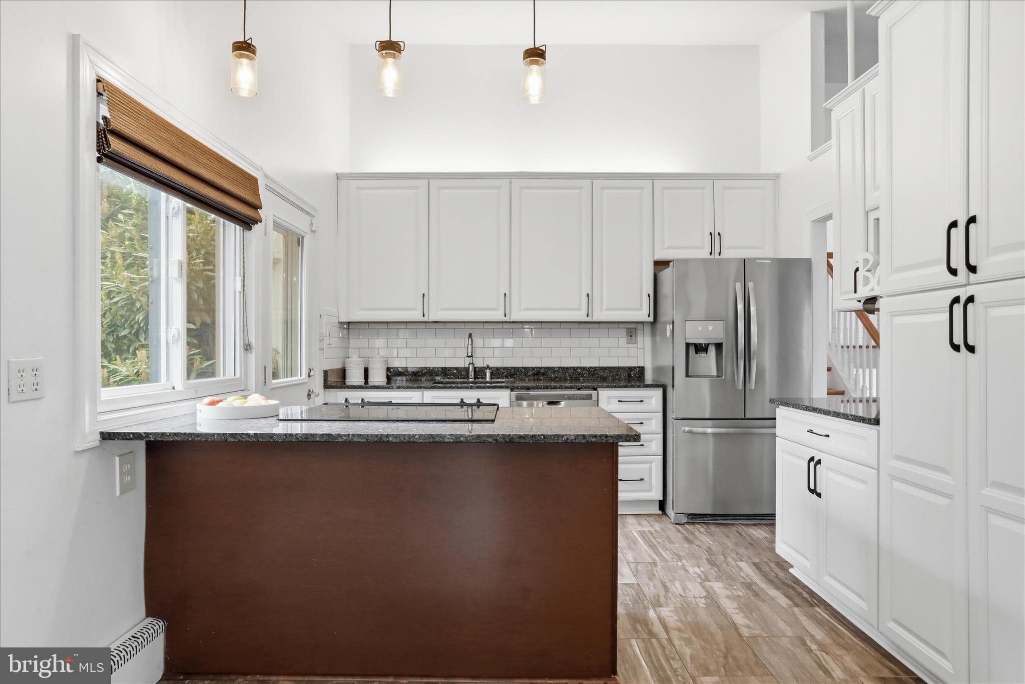COLUMBIA HILLS - Residential