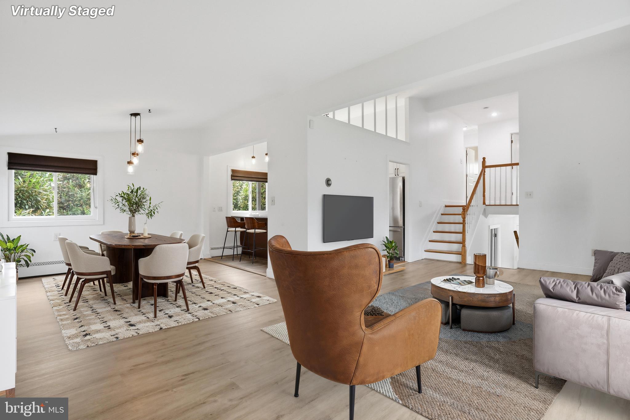 COLUMBIA HILLS - Residential