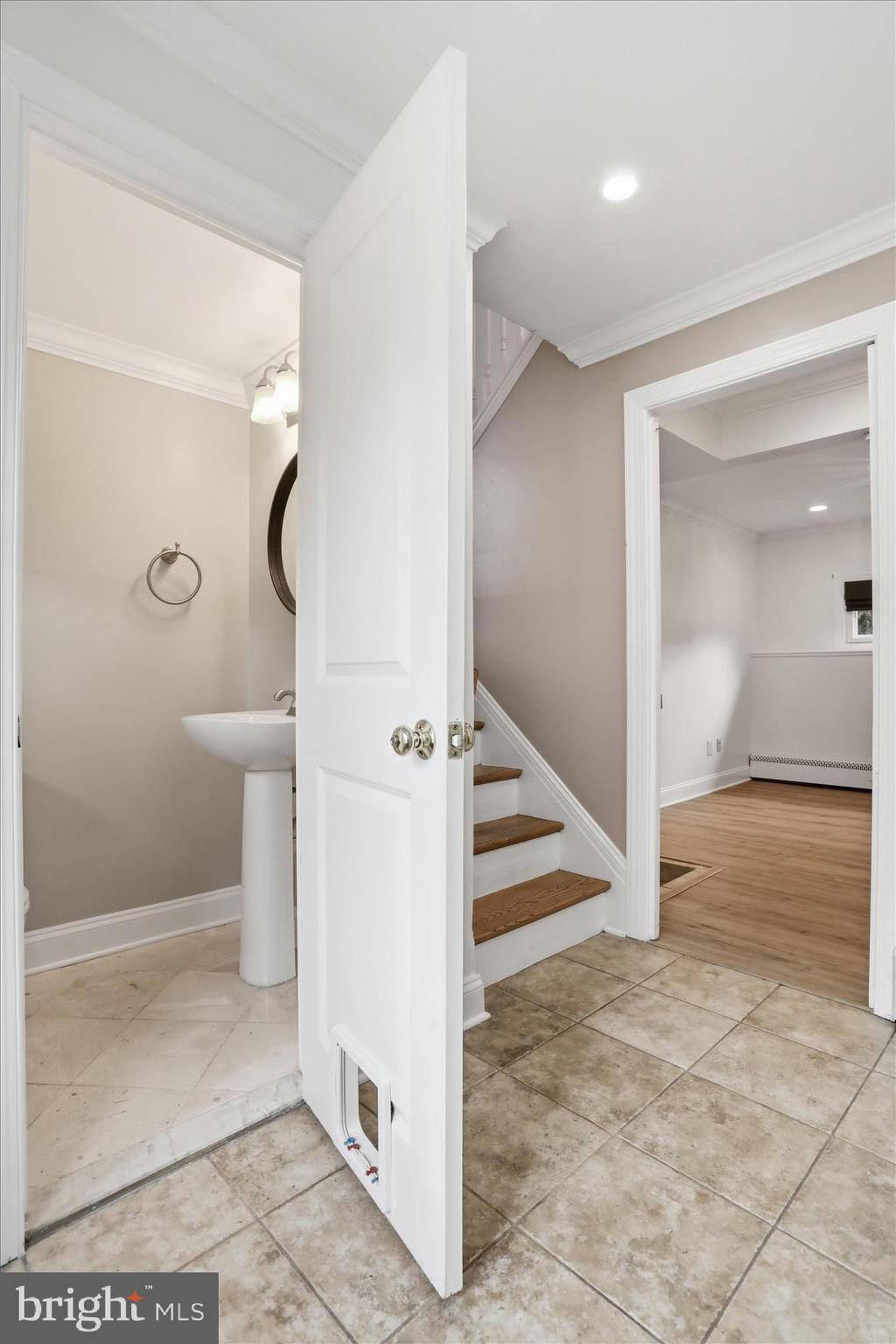 COLUMBIA HILLS - Residential