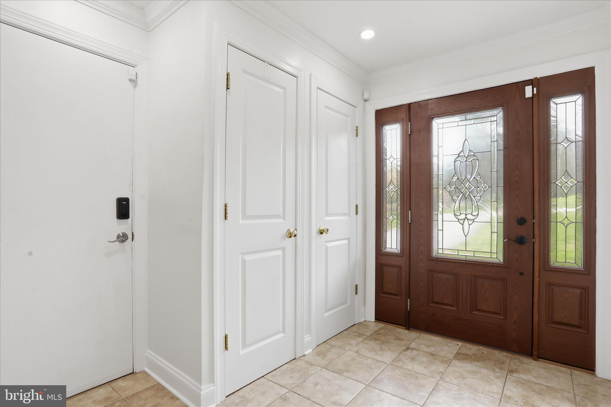 COLUMBIA HILLS - Residential