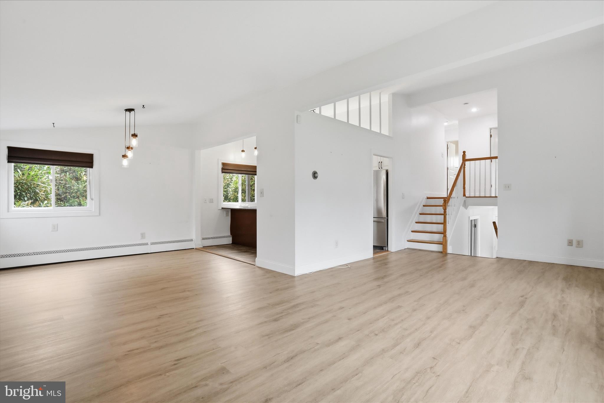 COLUMBIA HILLS - Residential