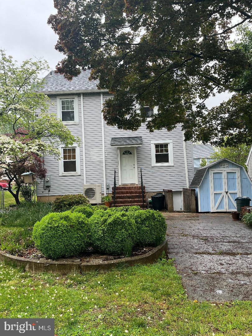 ARBUTUS - Residential