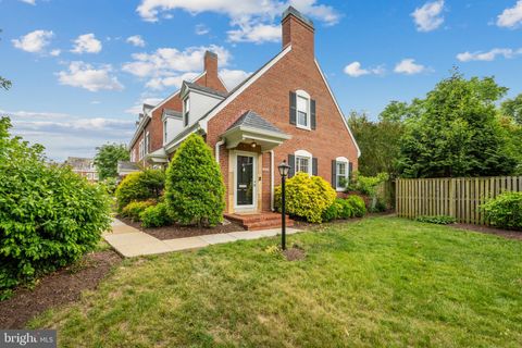 Photo of 4686 34th Street S, ARLINGTON, VA 22206 (MLS # VAAR2072914)