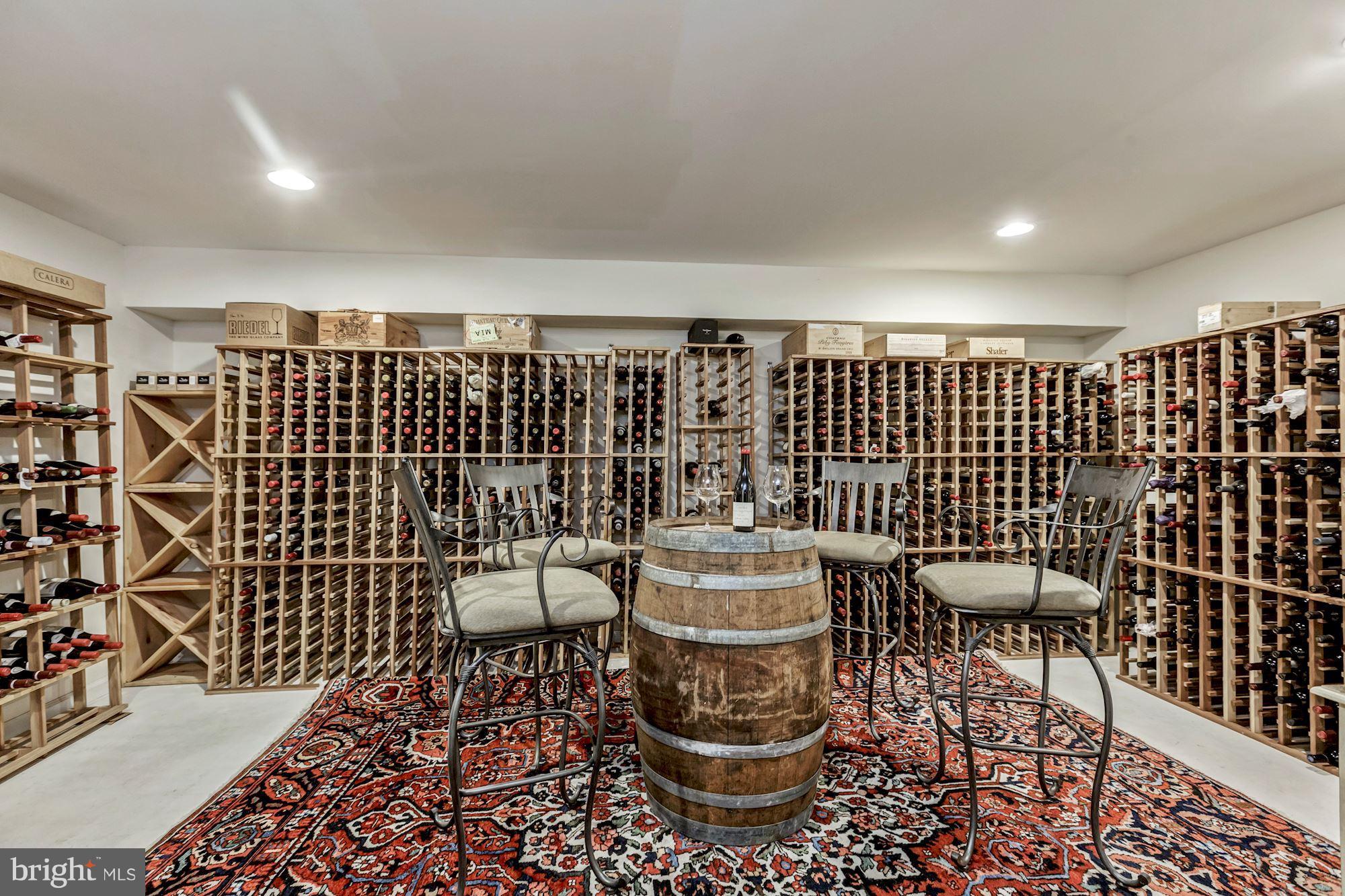 HOBBITS GLEN - Residential