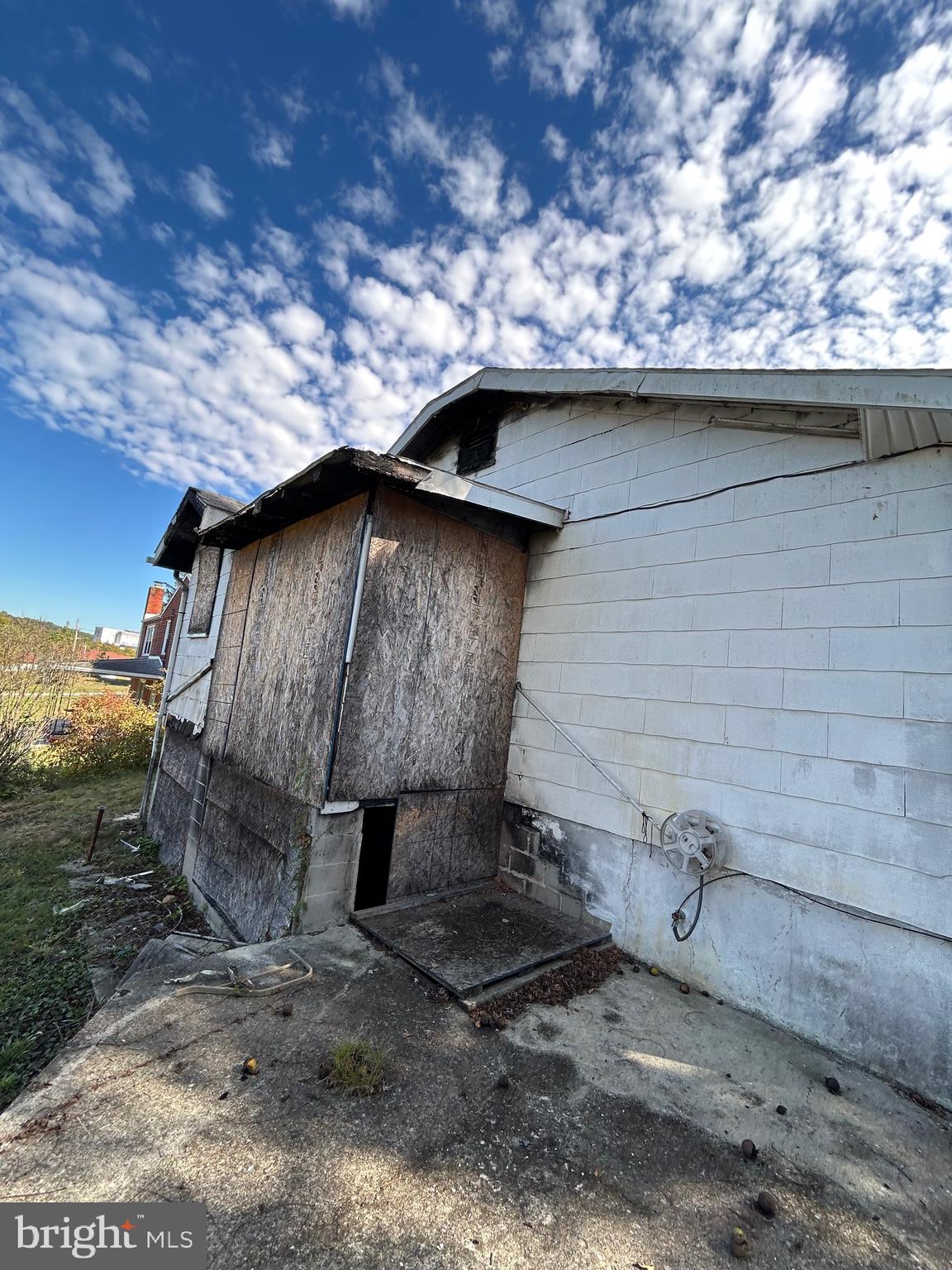 EVITTS DALE VILLA - Residential