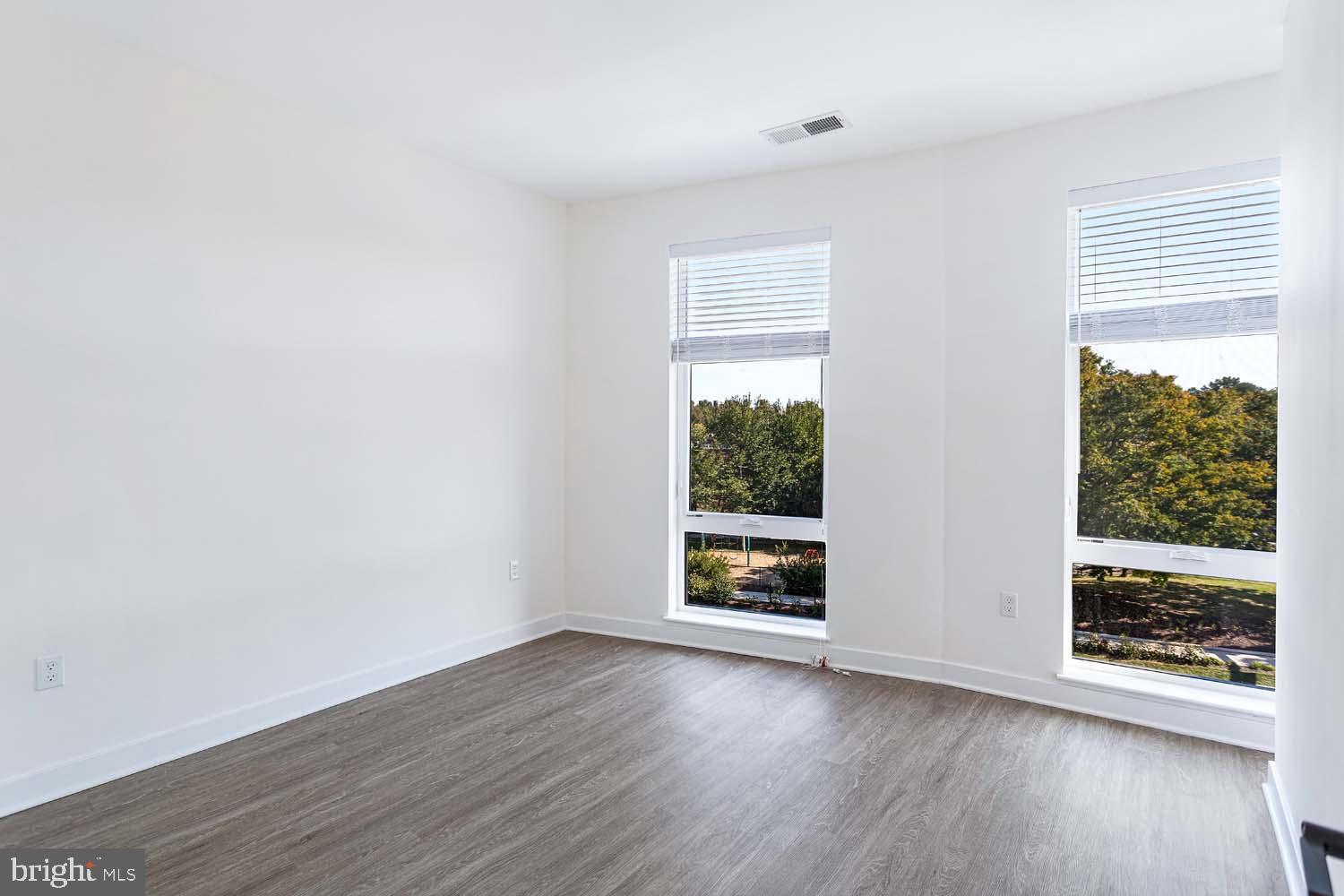 OLD TOWN NORTH - Residential Lease