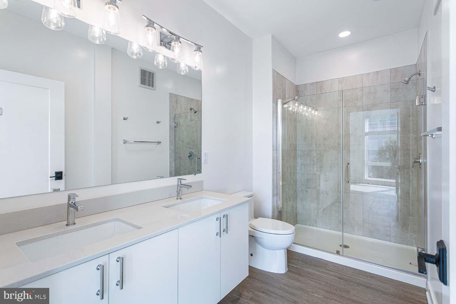 OLD TOWN NORTH - Residential Lease