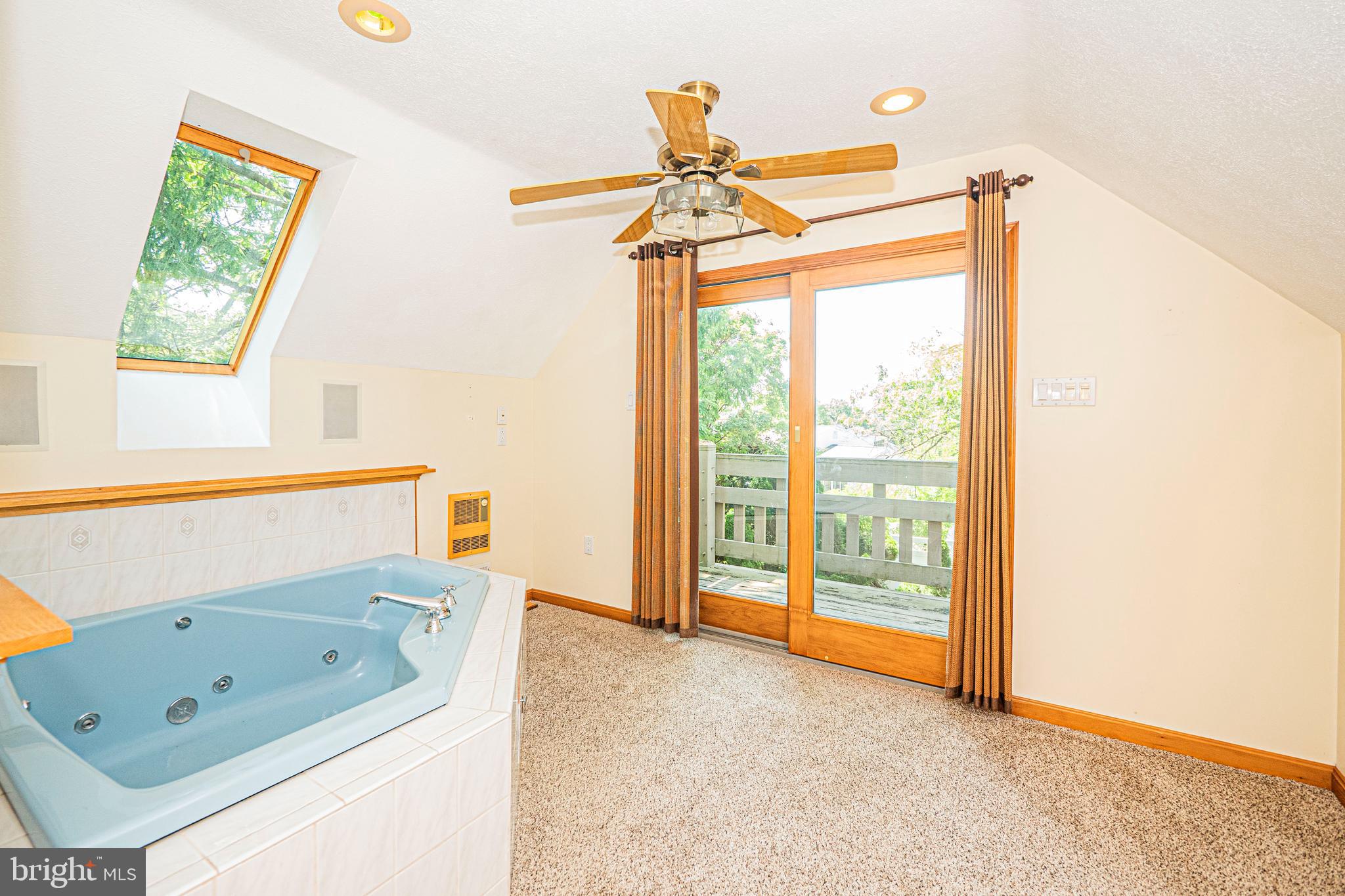 FOUNTAINDALE SOUTH - Residential