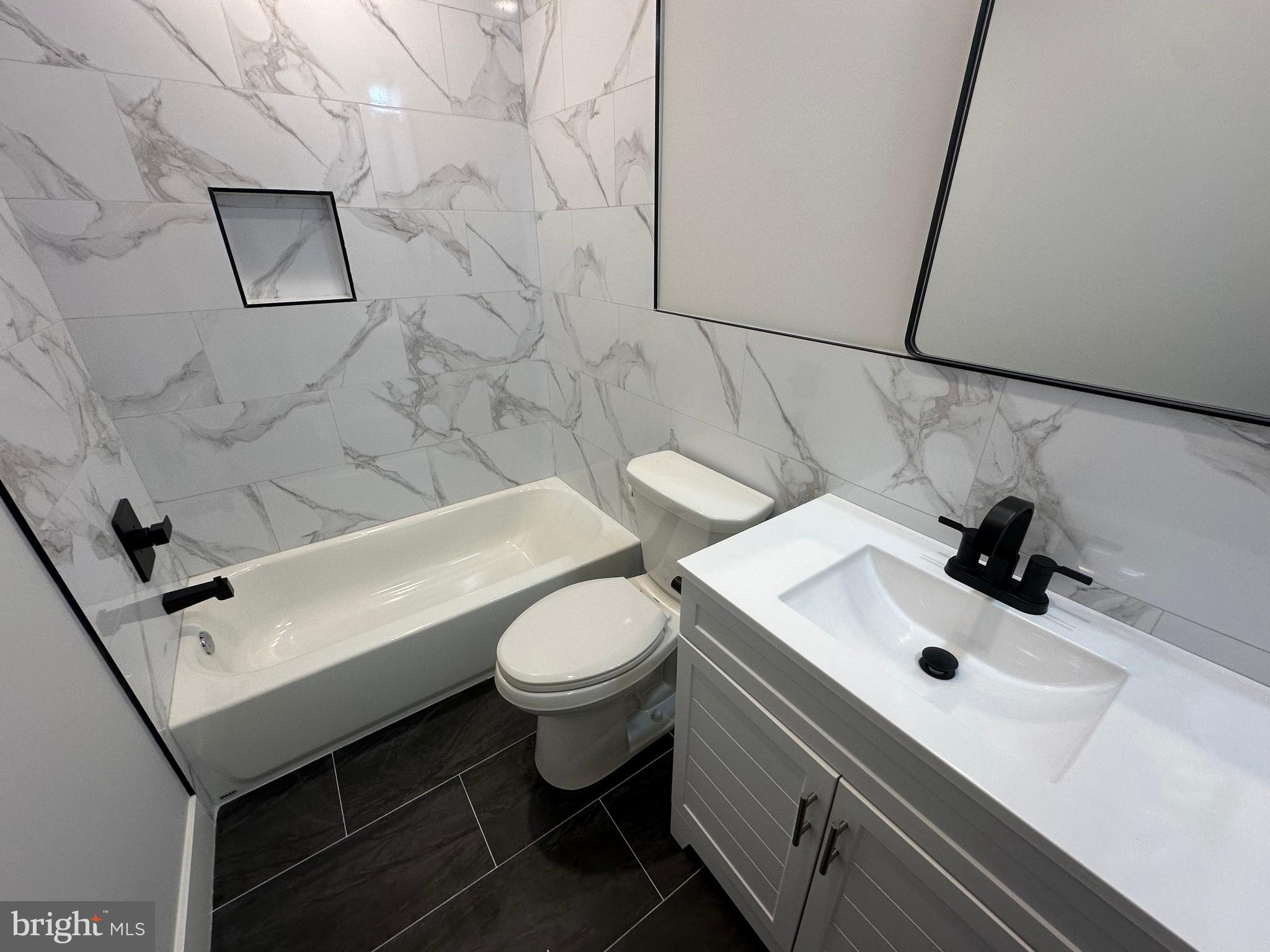 NORRIS SQUARE - Residential Lease