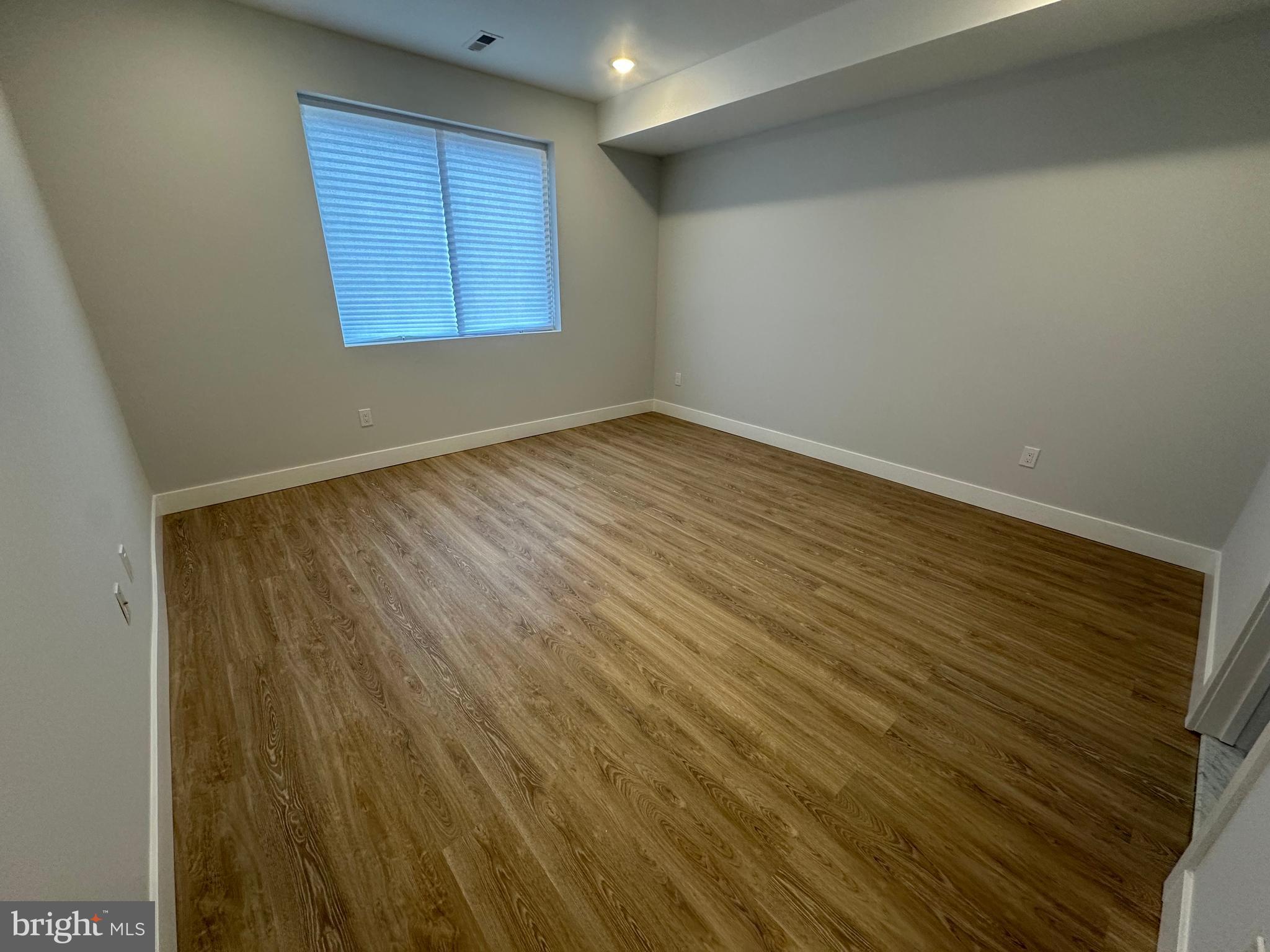 NORRIS SQUARE - Residential Lease