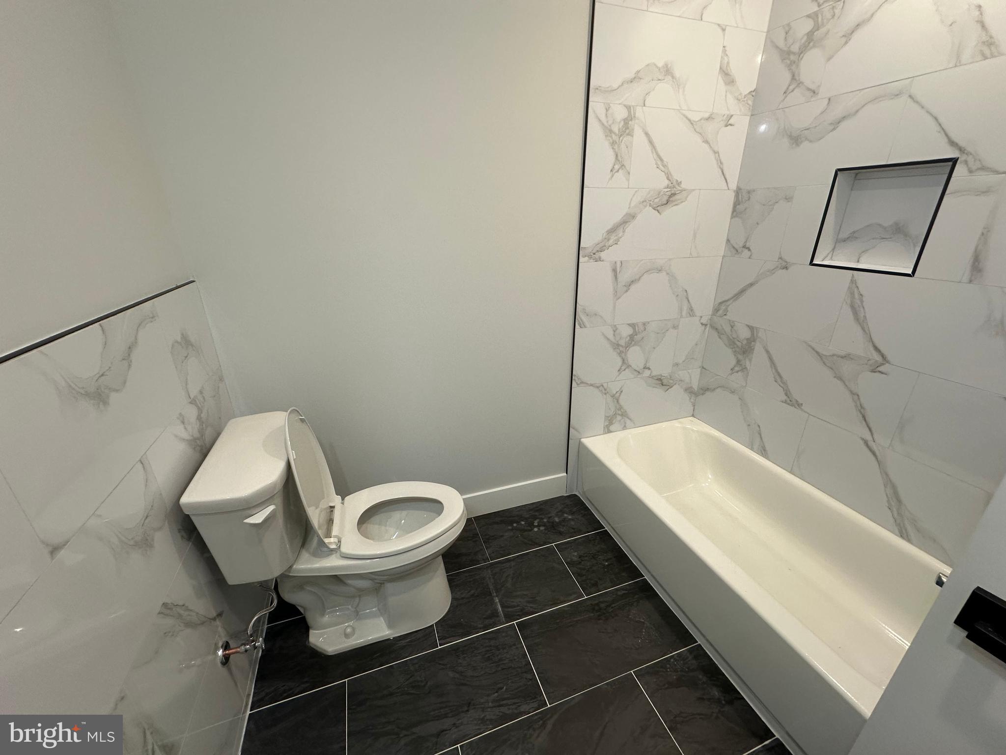 NORRIS SQUARE - Residential Lease