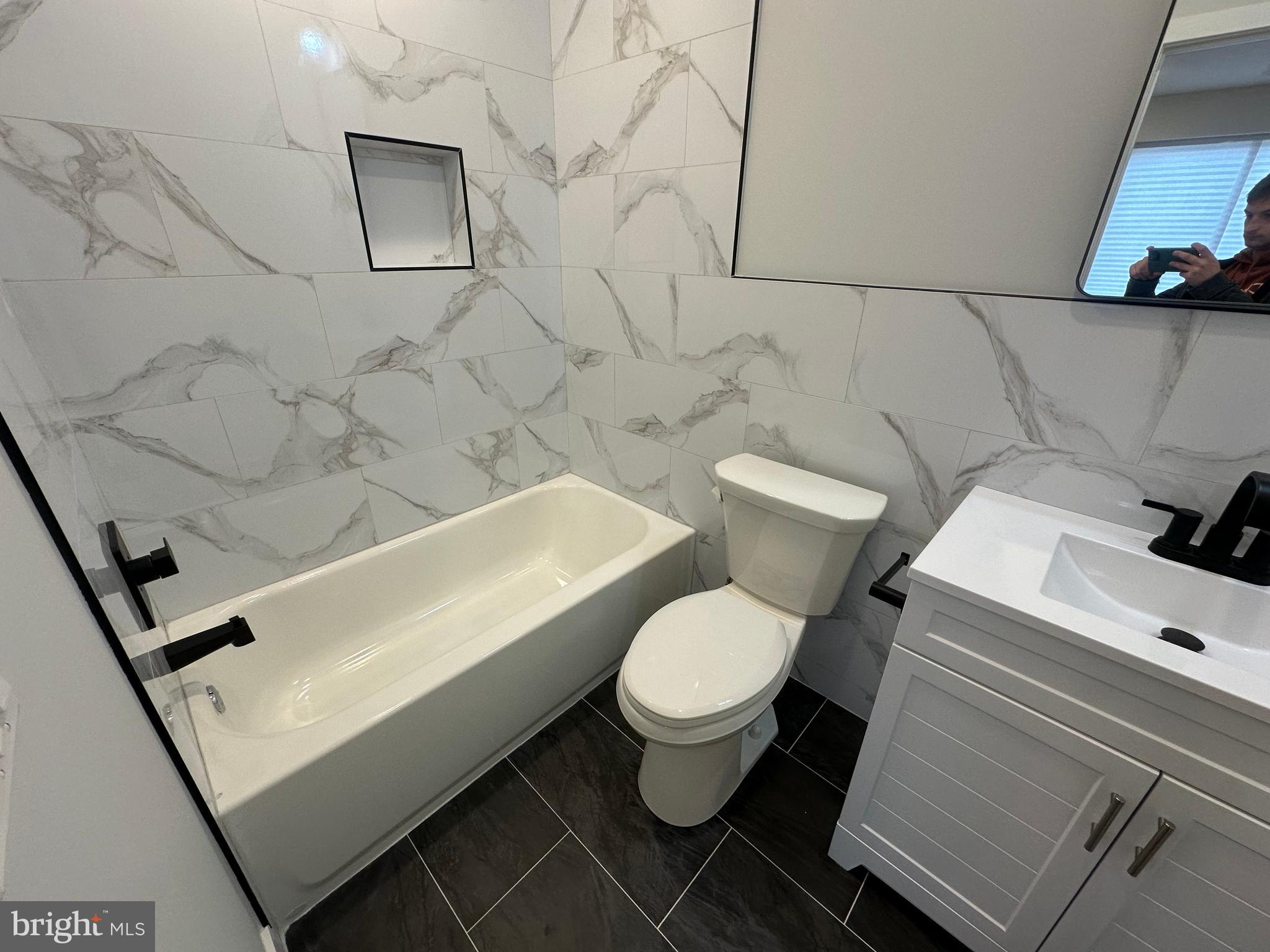 NORRIS SQUARE - Residential Lease