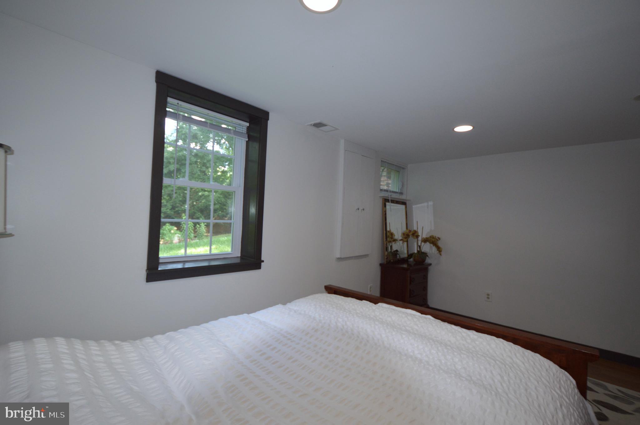 BRADDOCK - Residential Lease