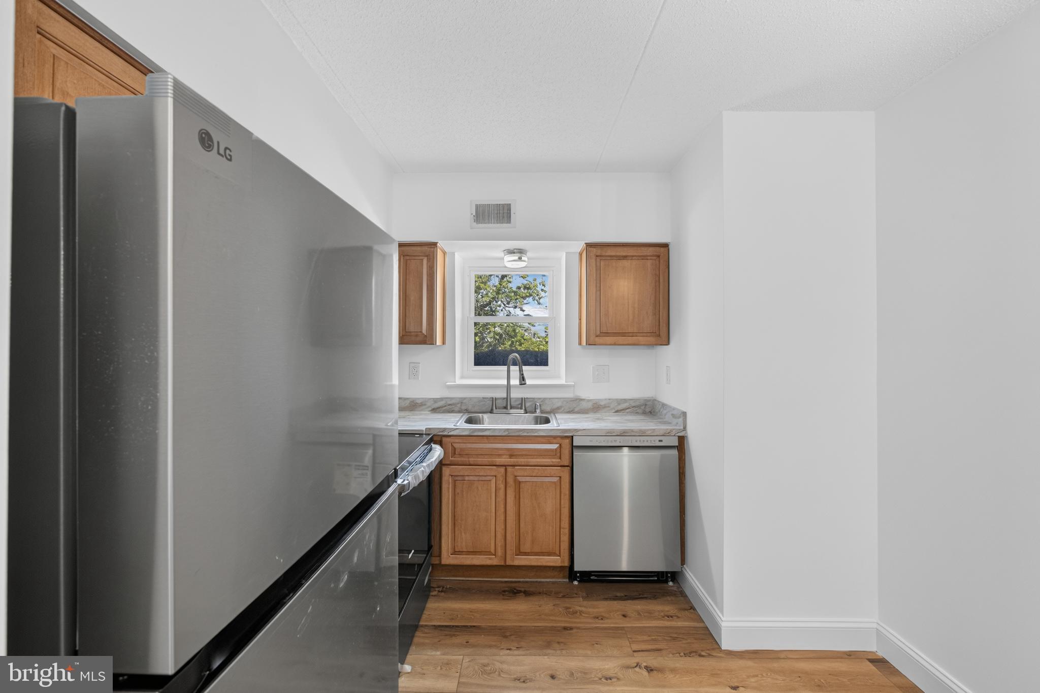 611 GOVERNOR HOUSE CIRCLE 56