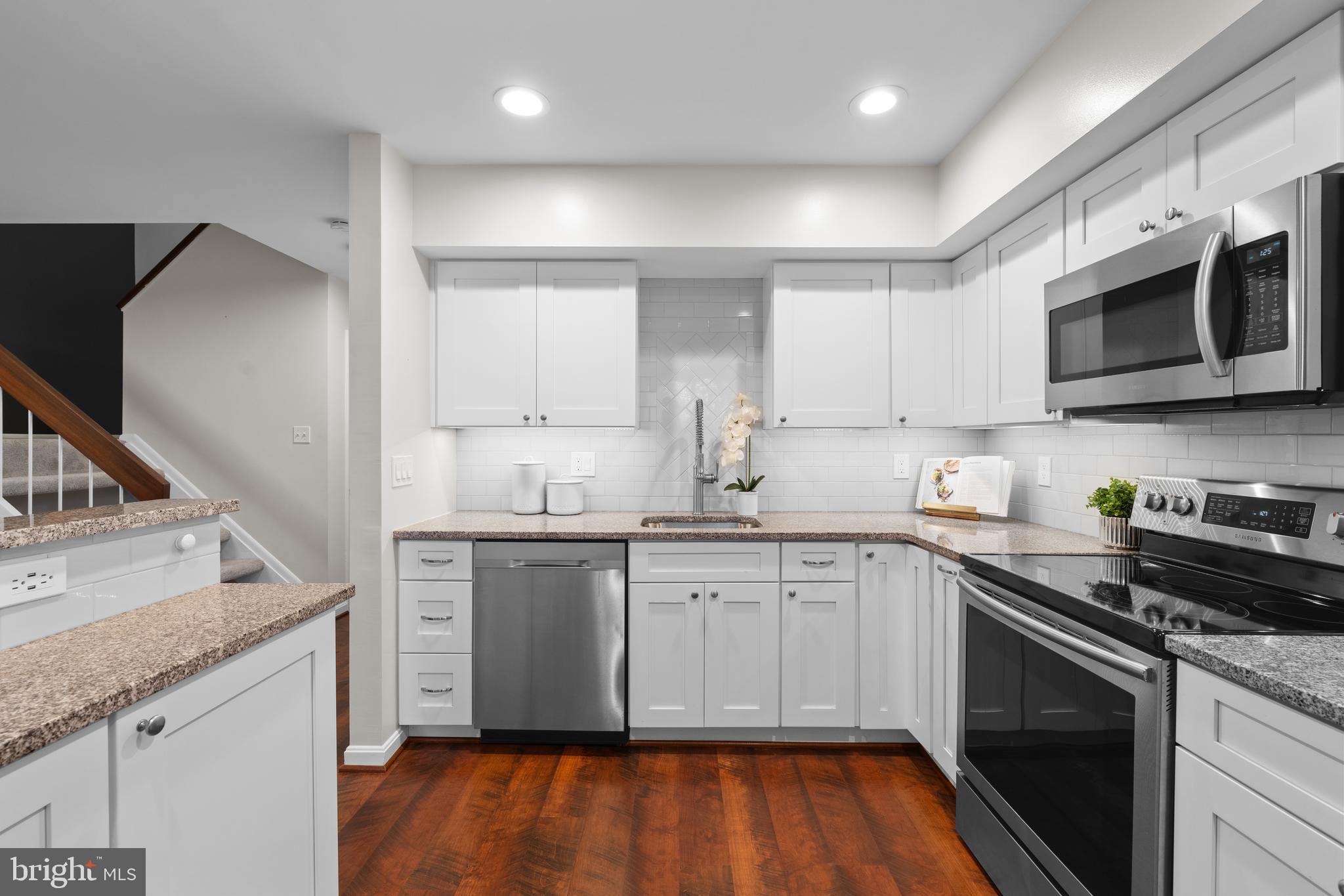 COVINGTON - Residential