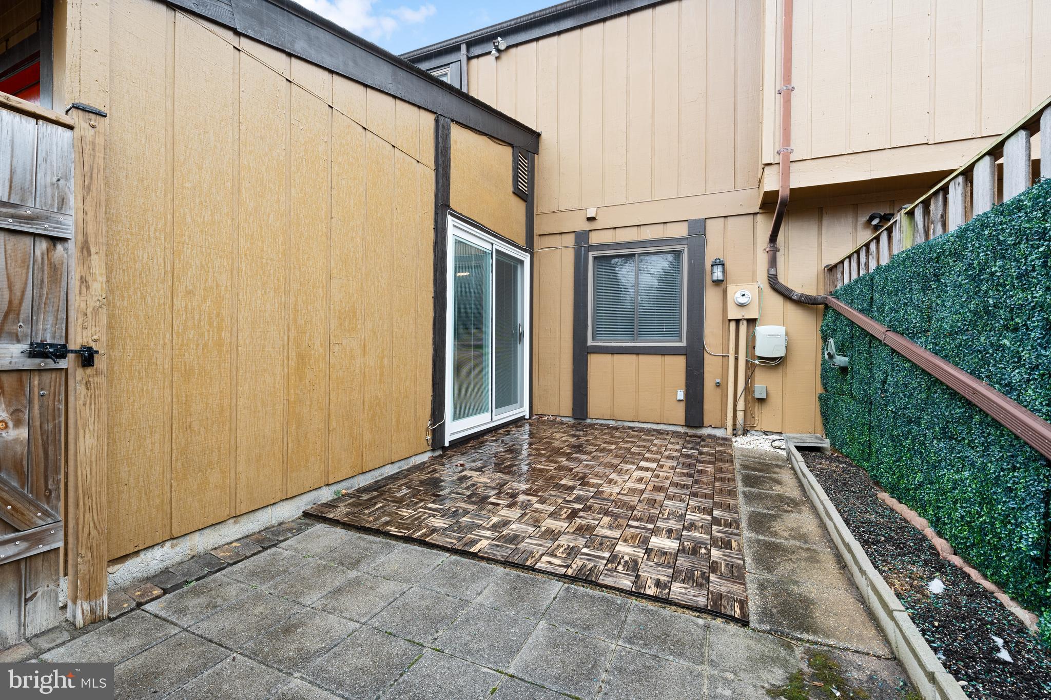 COVINGTON - Residential