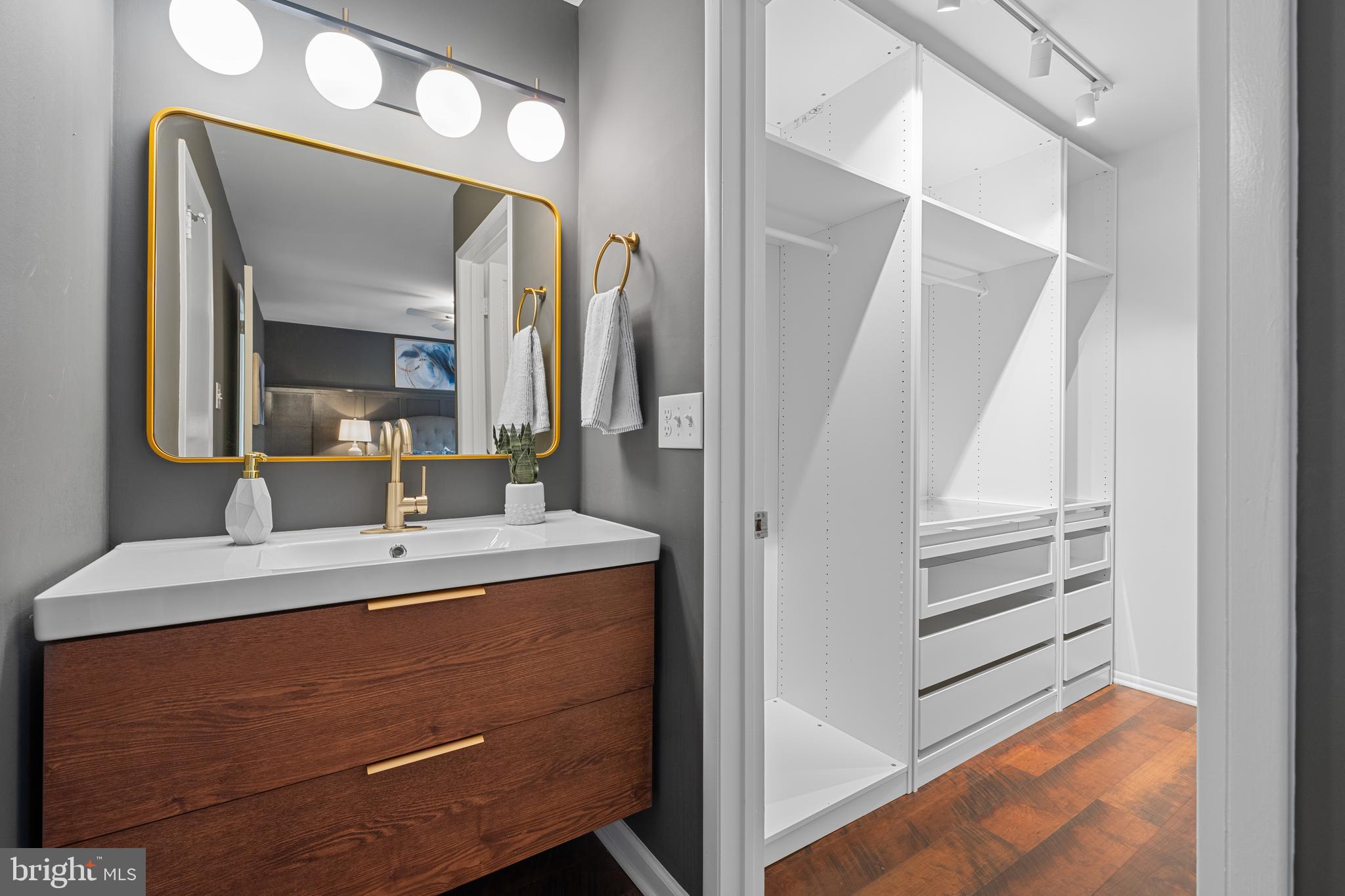 COVINGTON - Residential