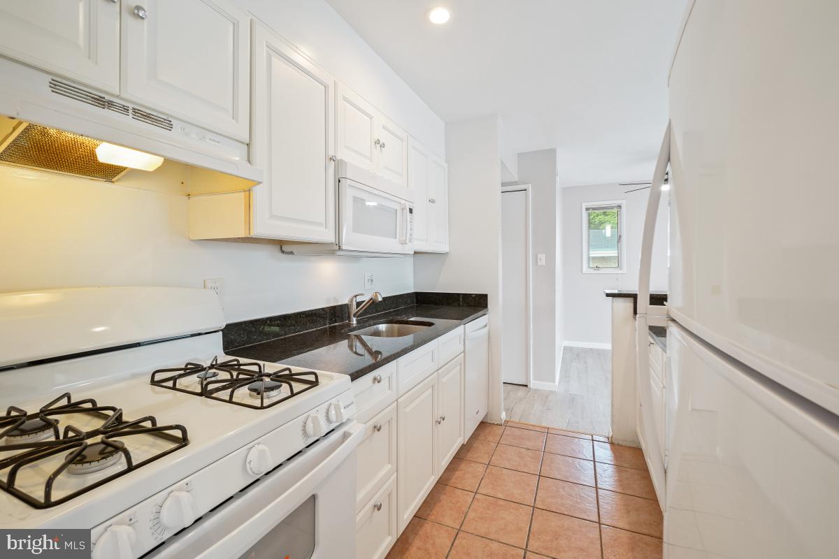 WILSON BRIDGE - Residential Lease