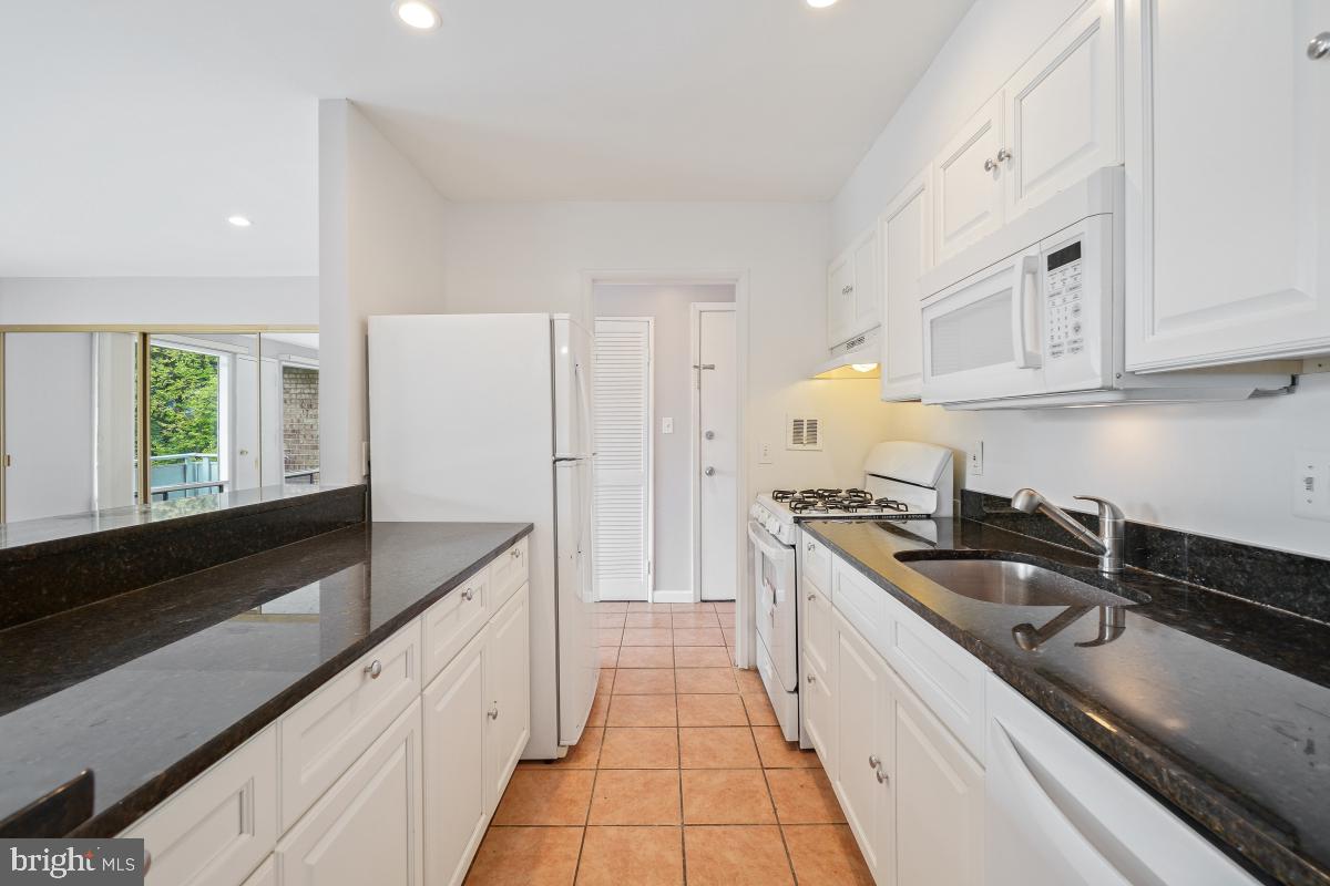 WILSON BRIDGE - Residential Lease