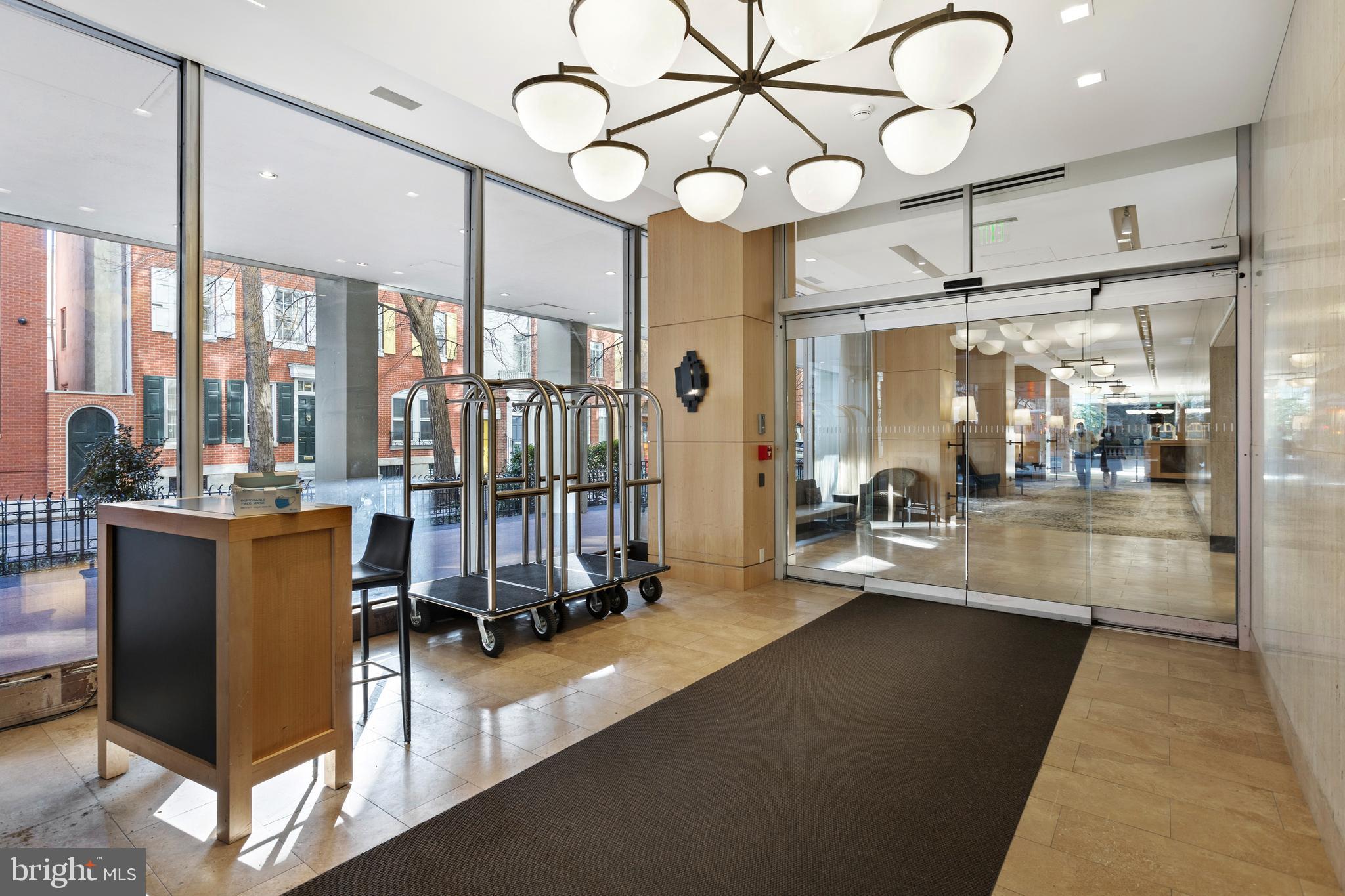 RITTENHOUSE SQUARE - Residential