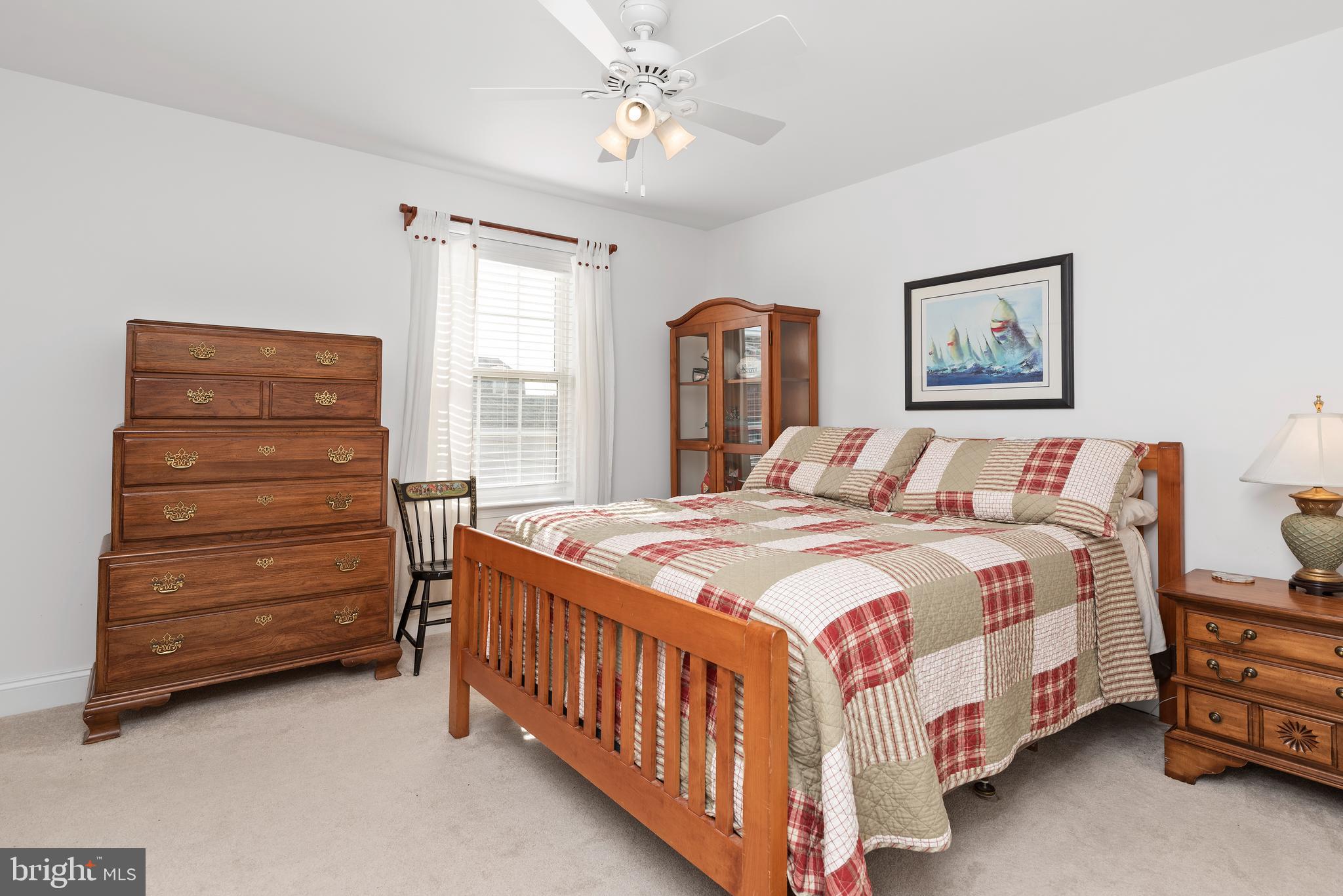 ARONDALE - Residential
