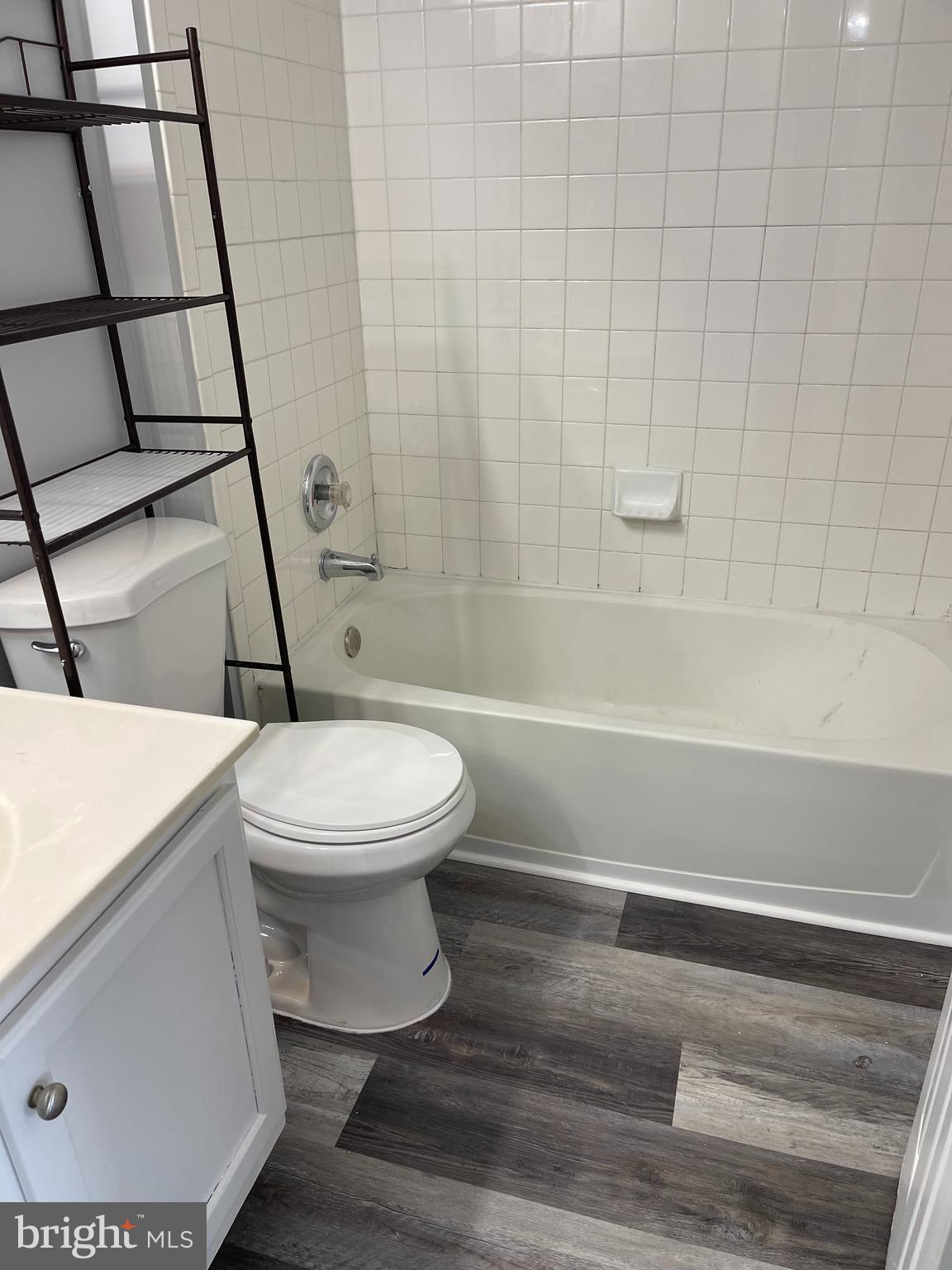 SOUTH RIDING - Residential