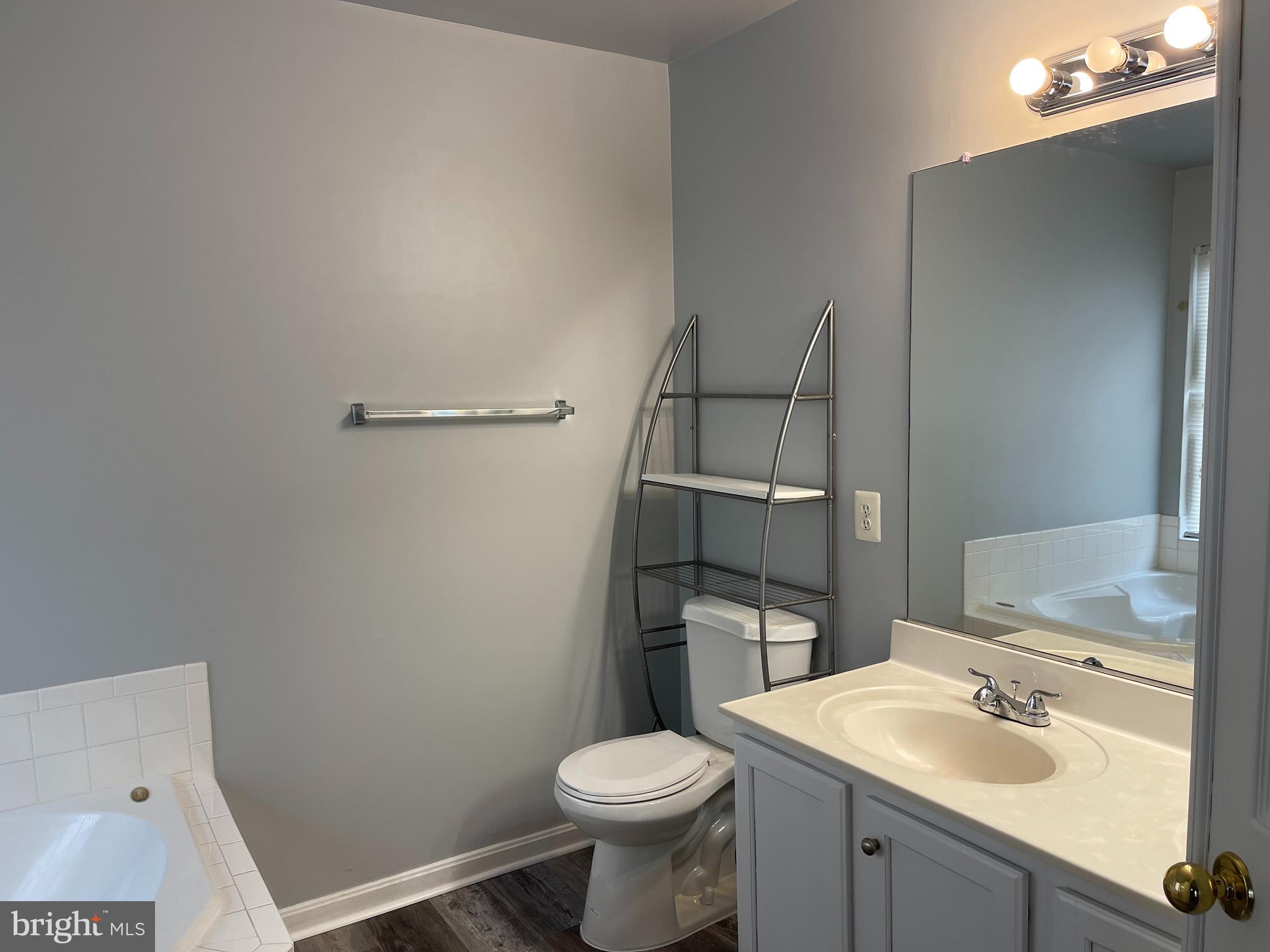 SOUTH RIDING - Residential