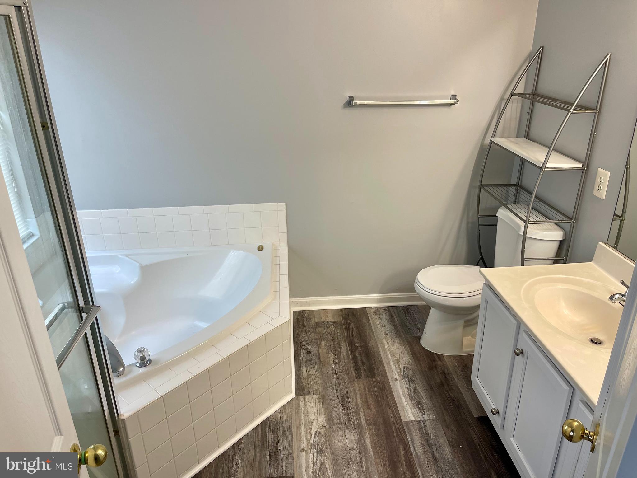 SOUTH RIDING - Residential