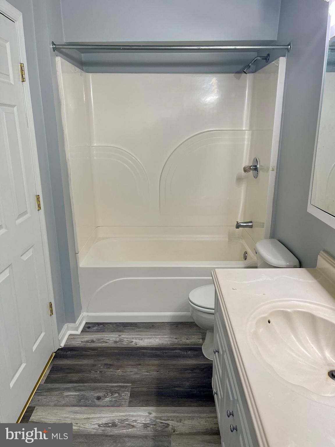 SOUTH RIDING - Residential