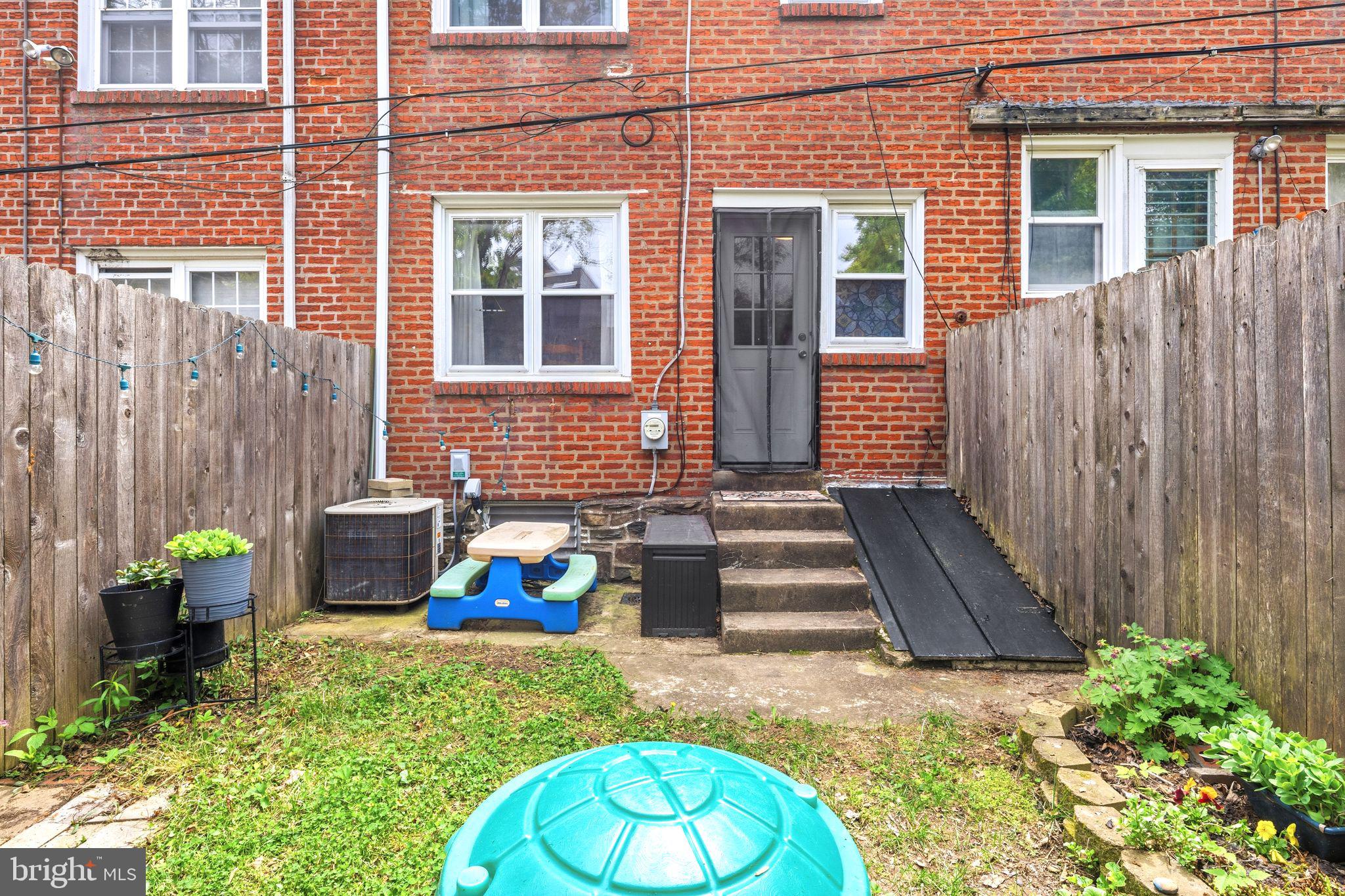 PHILADELPHIA - Residential