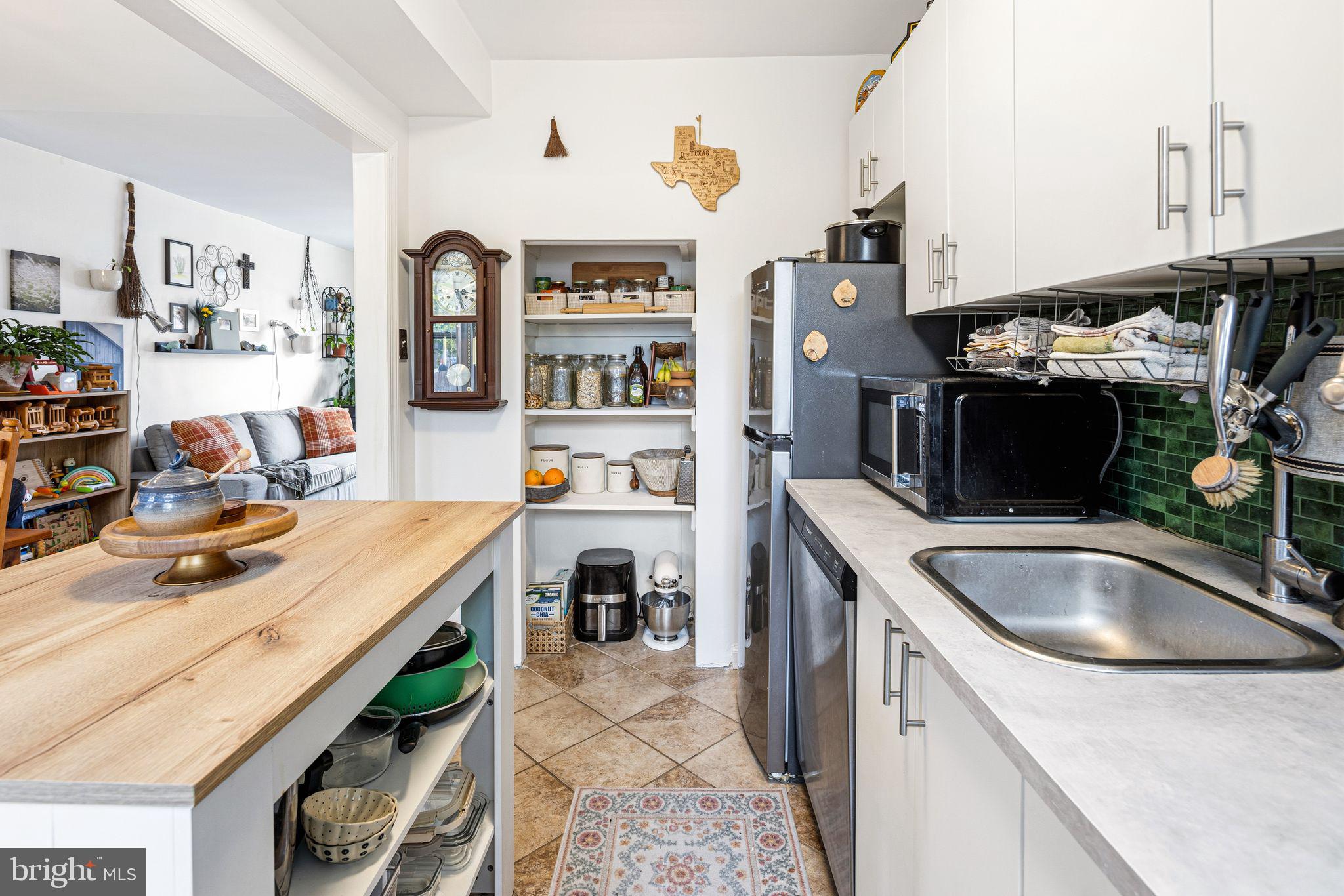 PHILADELPHIA - Residential